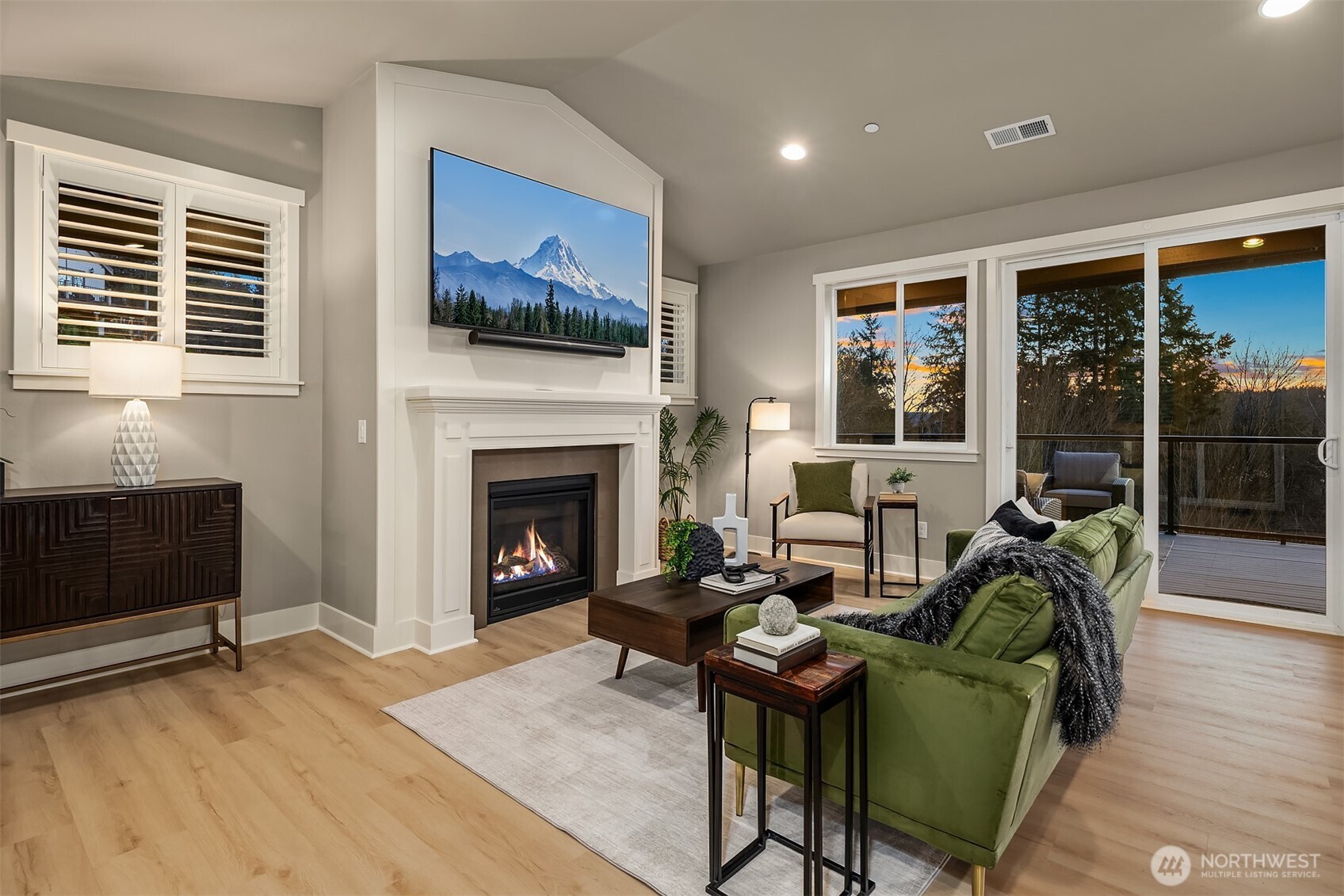15205 152nd Avenue Property Photo 6