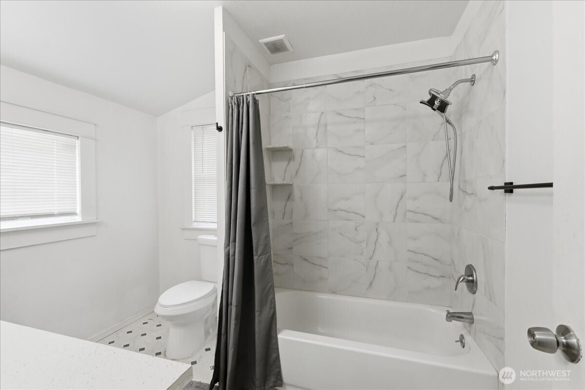 331 100th Street Property Photo 12