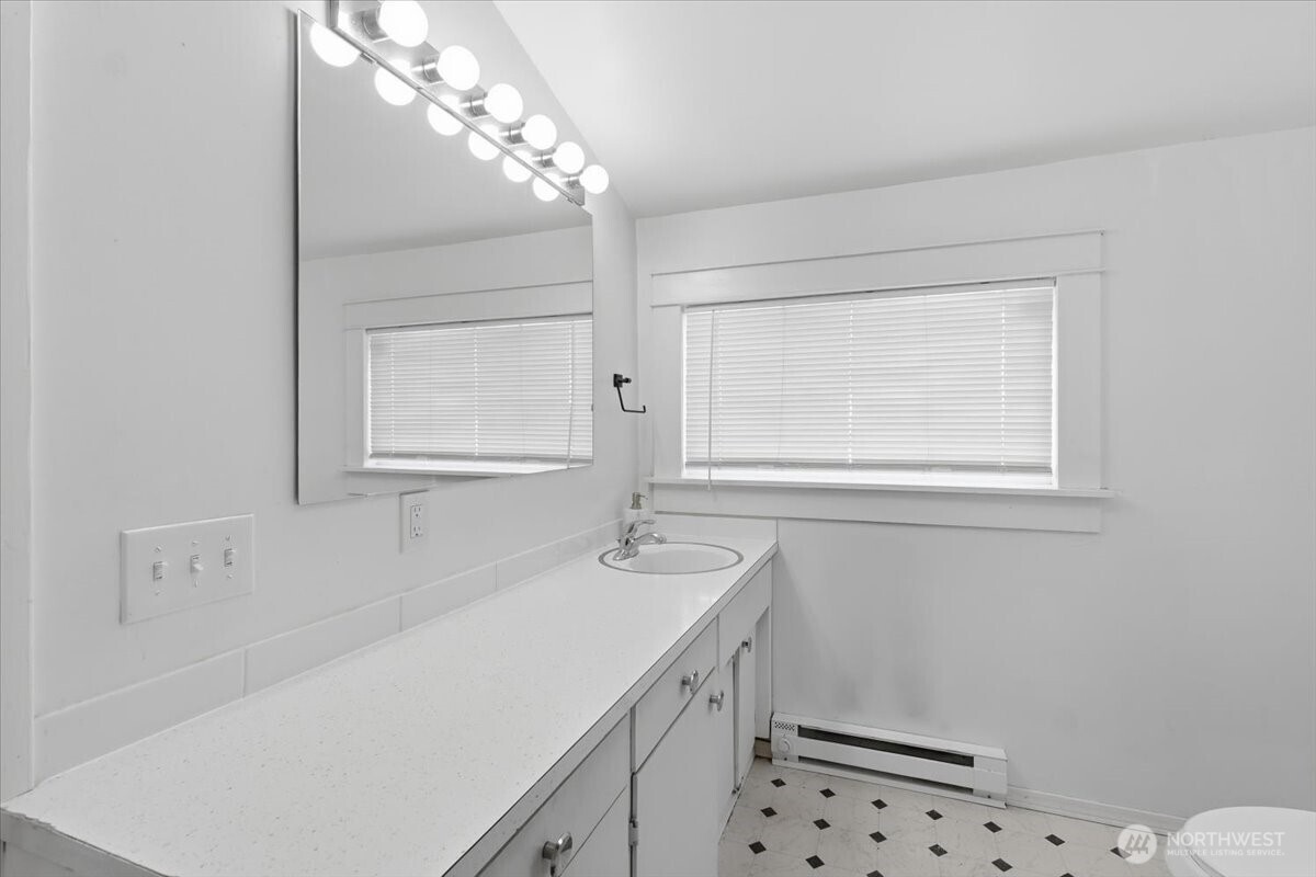 331 100th Street Property Photo 13