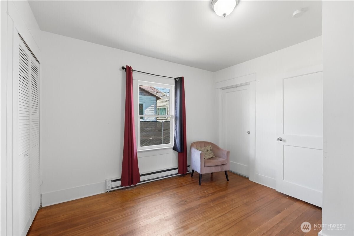 331 100th Street Property Photo 14