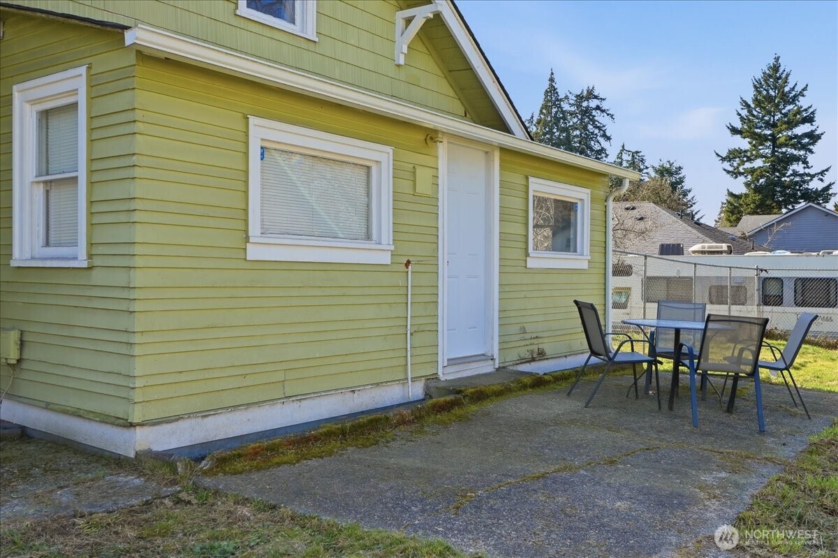 331 100th Street Property Photo 20