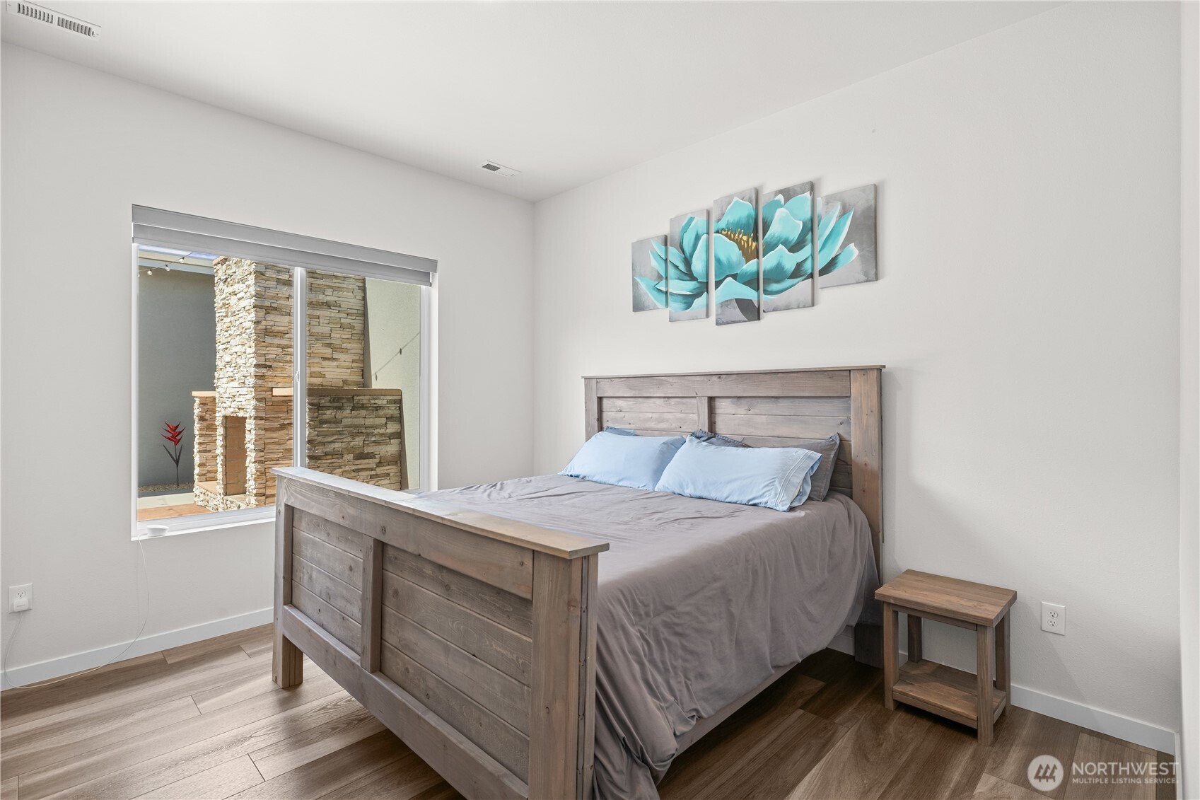439 Airport Way Property Photo 12