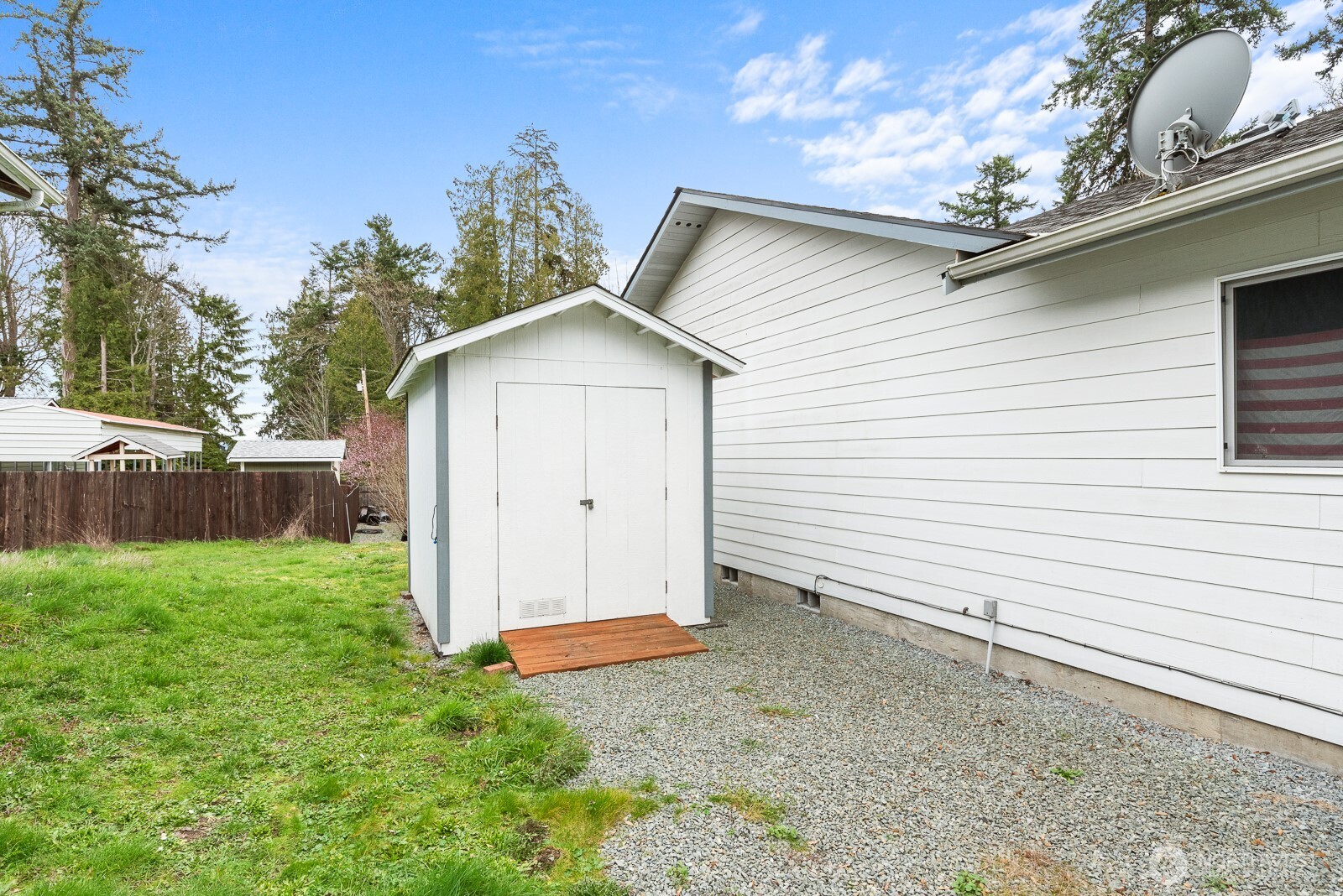 2245 Se Camano Drive Property Photo 27