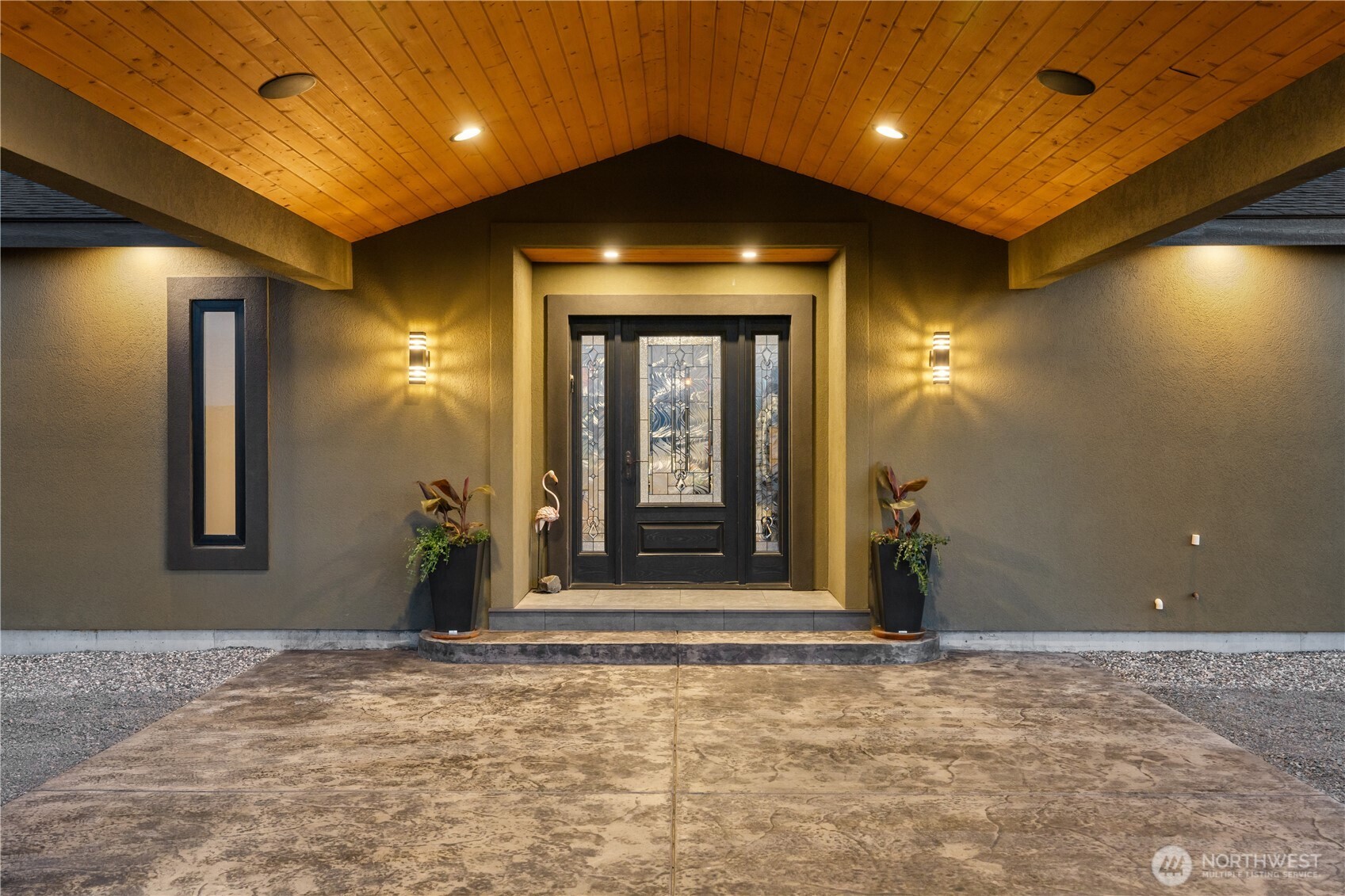 111 Wren Loop Property Photo 4