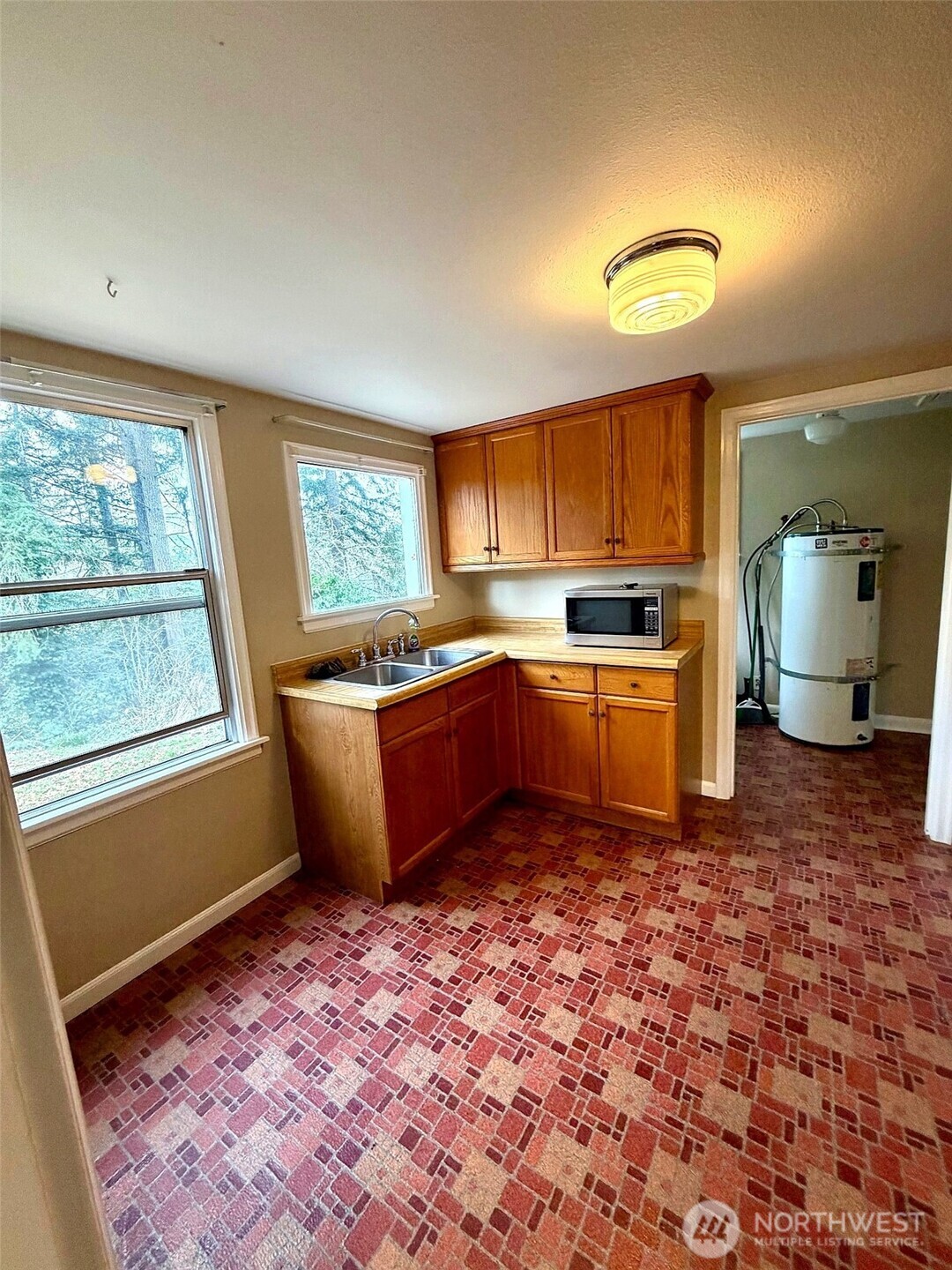 8727 Moreland Avenue Property Photo 5
