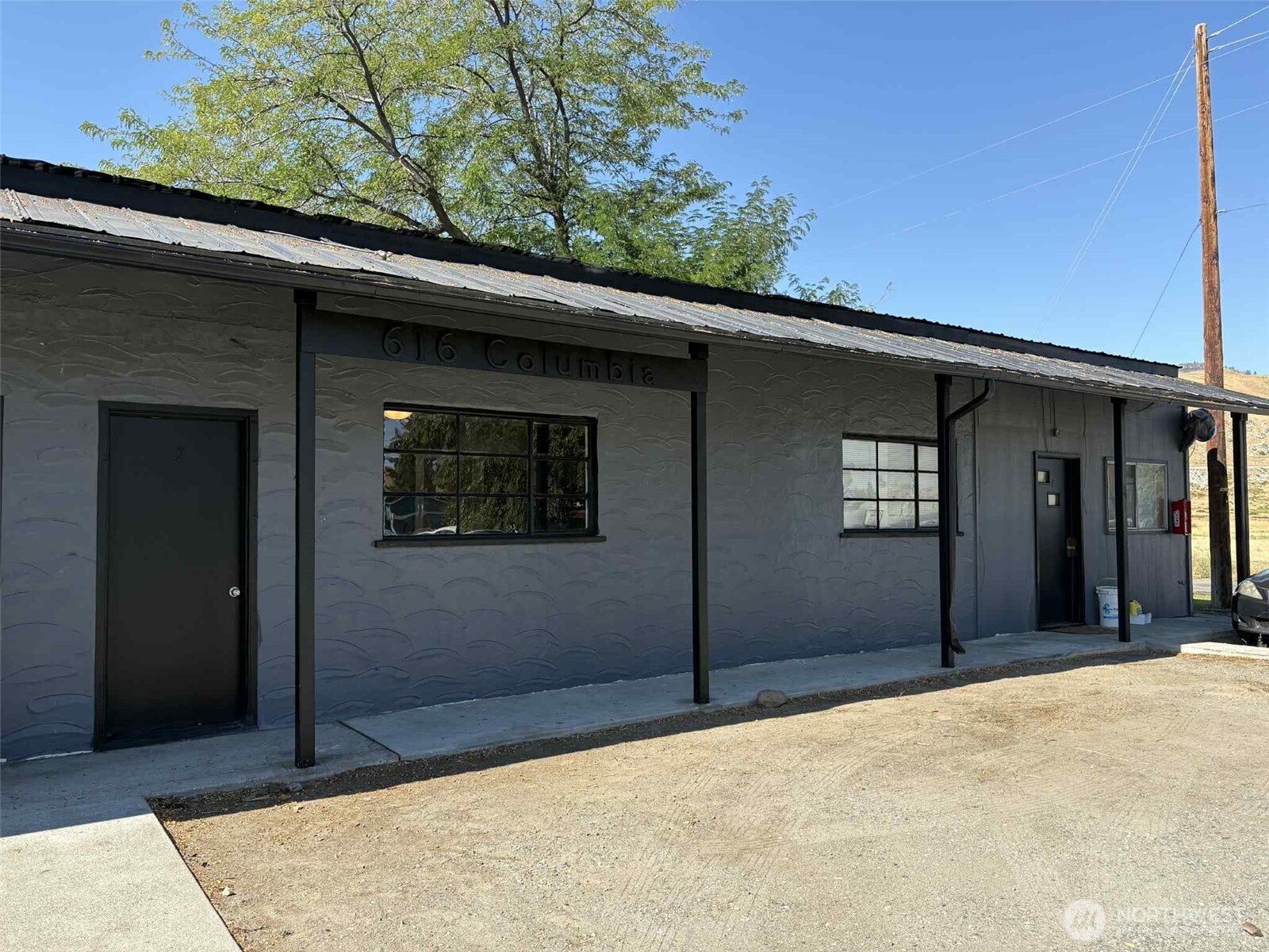 616 Columbia Avenue Property Photo 4