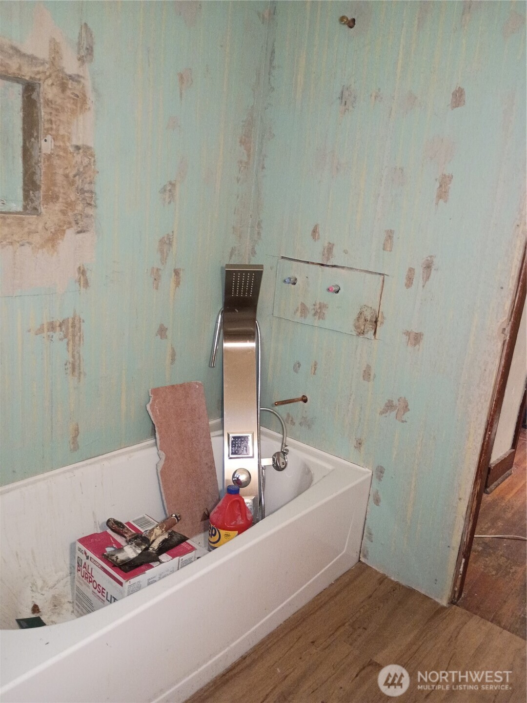 20968 Broadway Street Property Photo 23