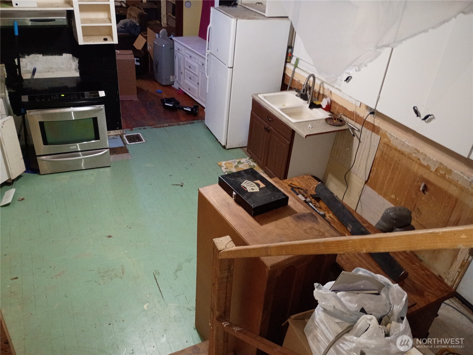 20968 Broadway Street Property Photo 27