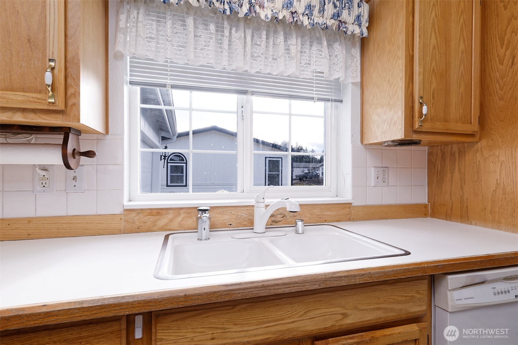 6 Noel Lane Property Photo 12