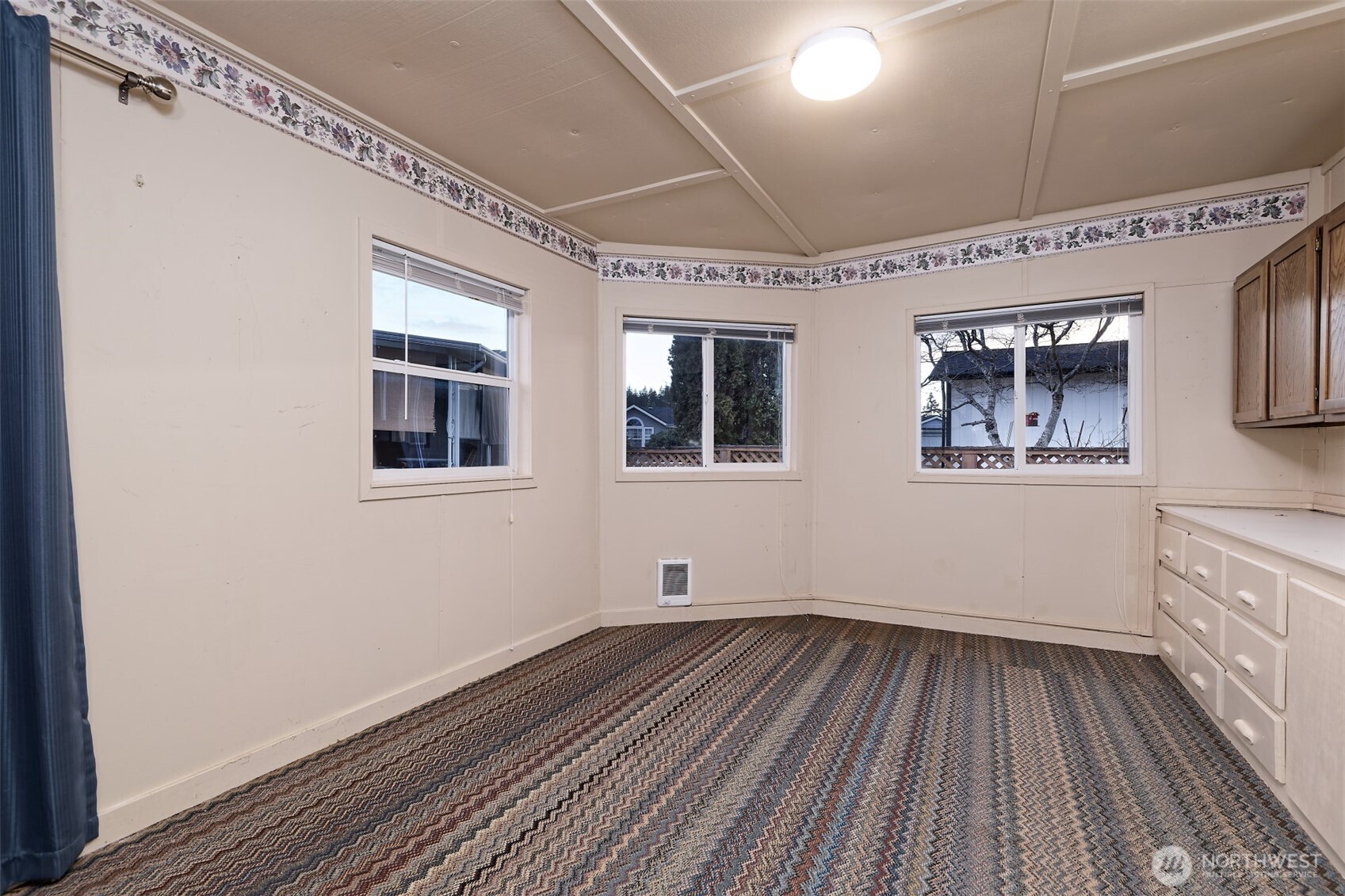 6 Noel Lane Property Photo 27