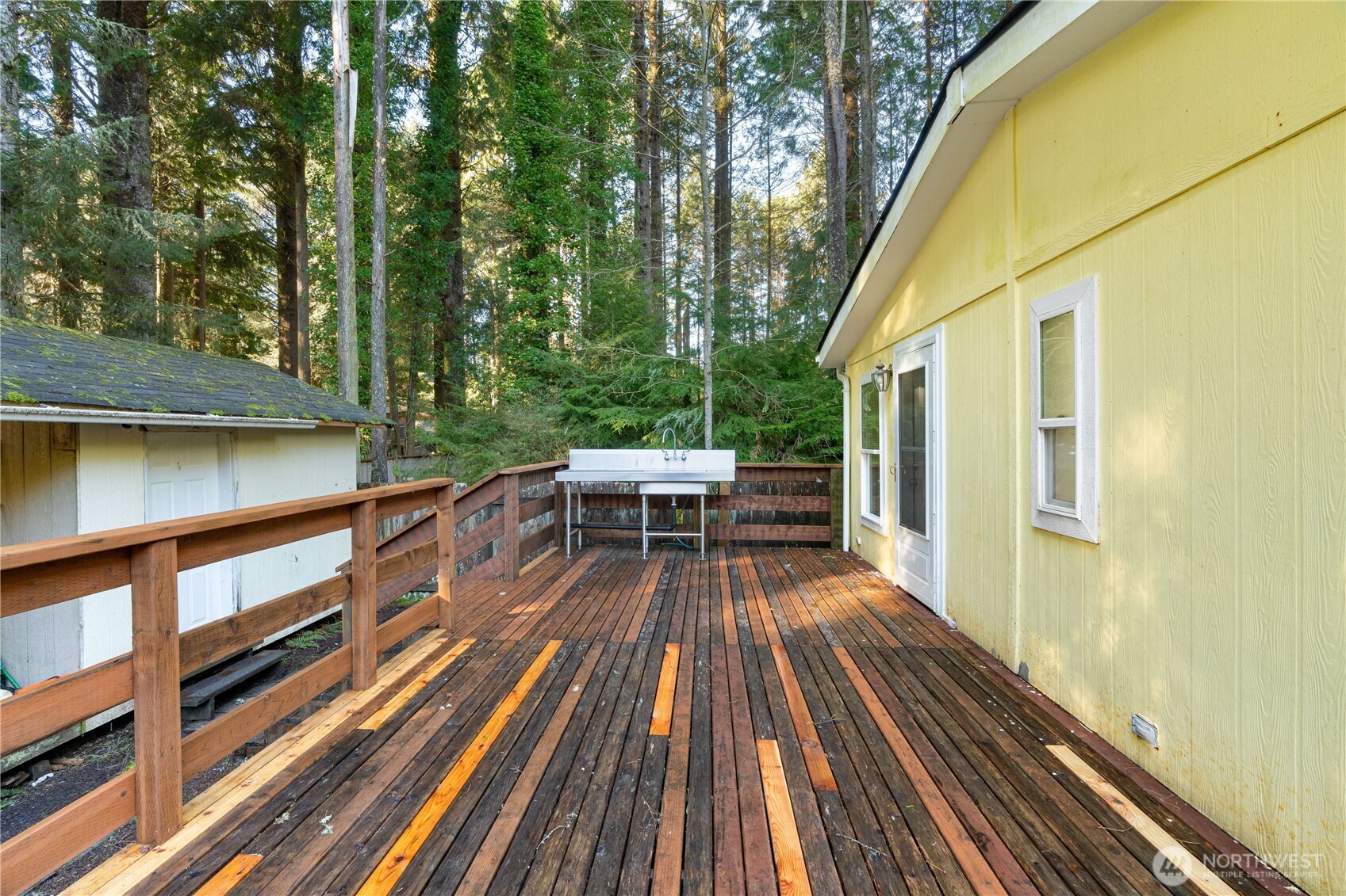 48 Robin Lane Property Photo 28