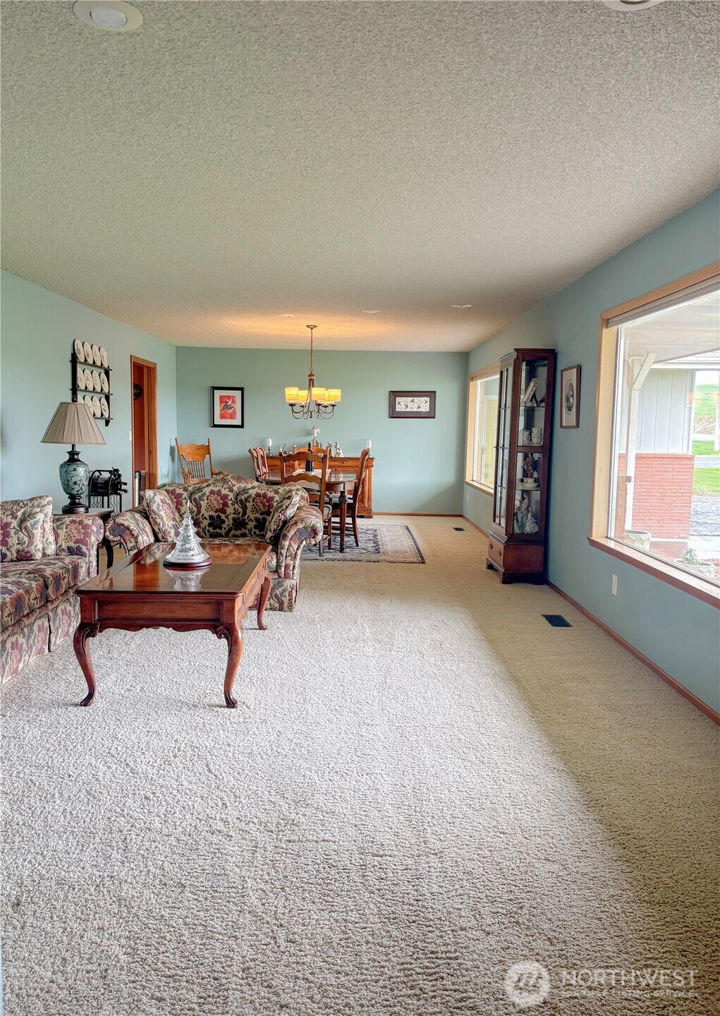 1917 Reser Road Property Photo 4