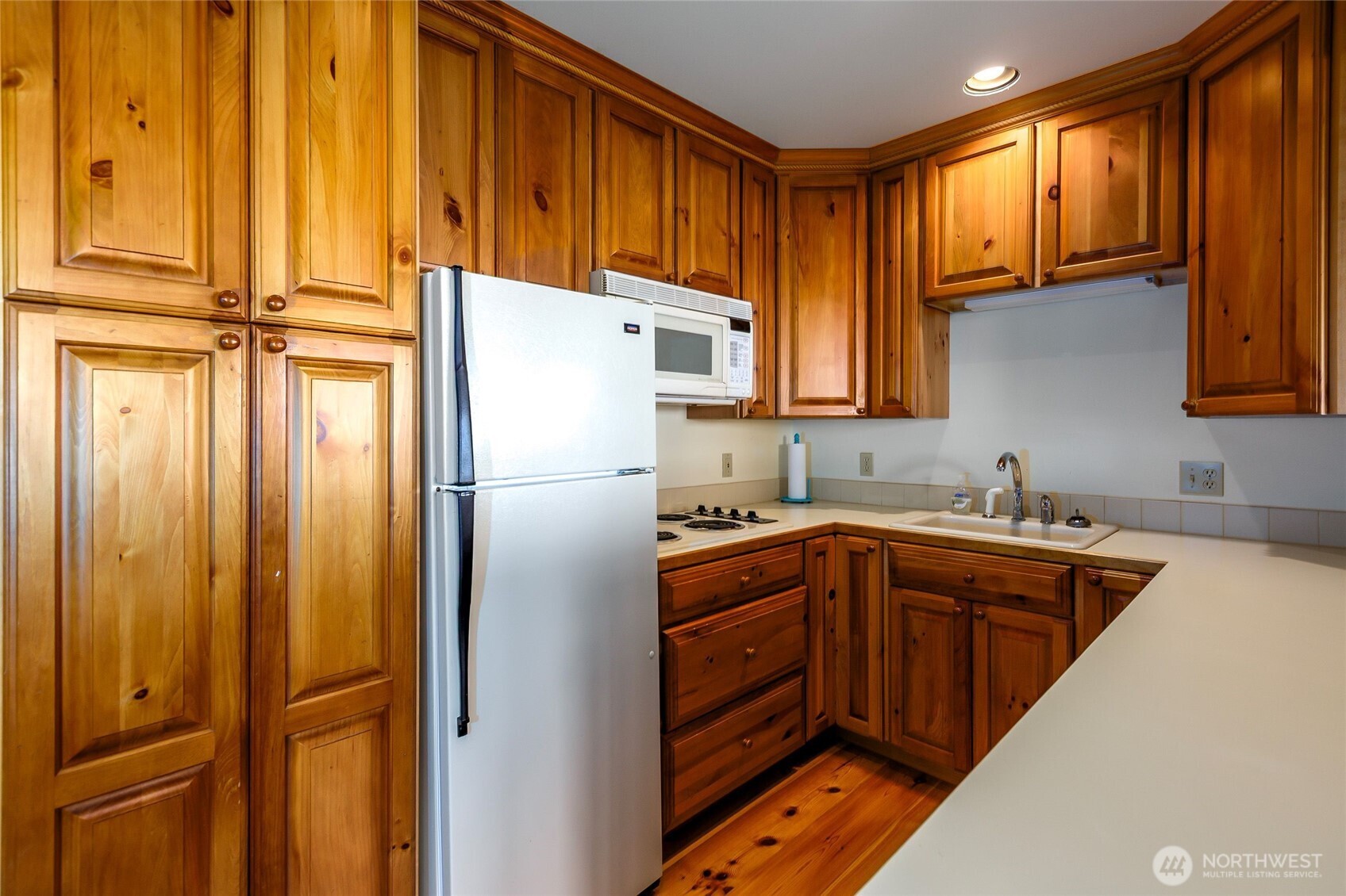 455 Mineral Point Property Photo 25