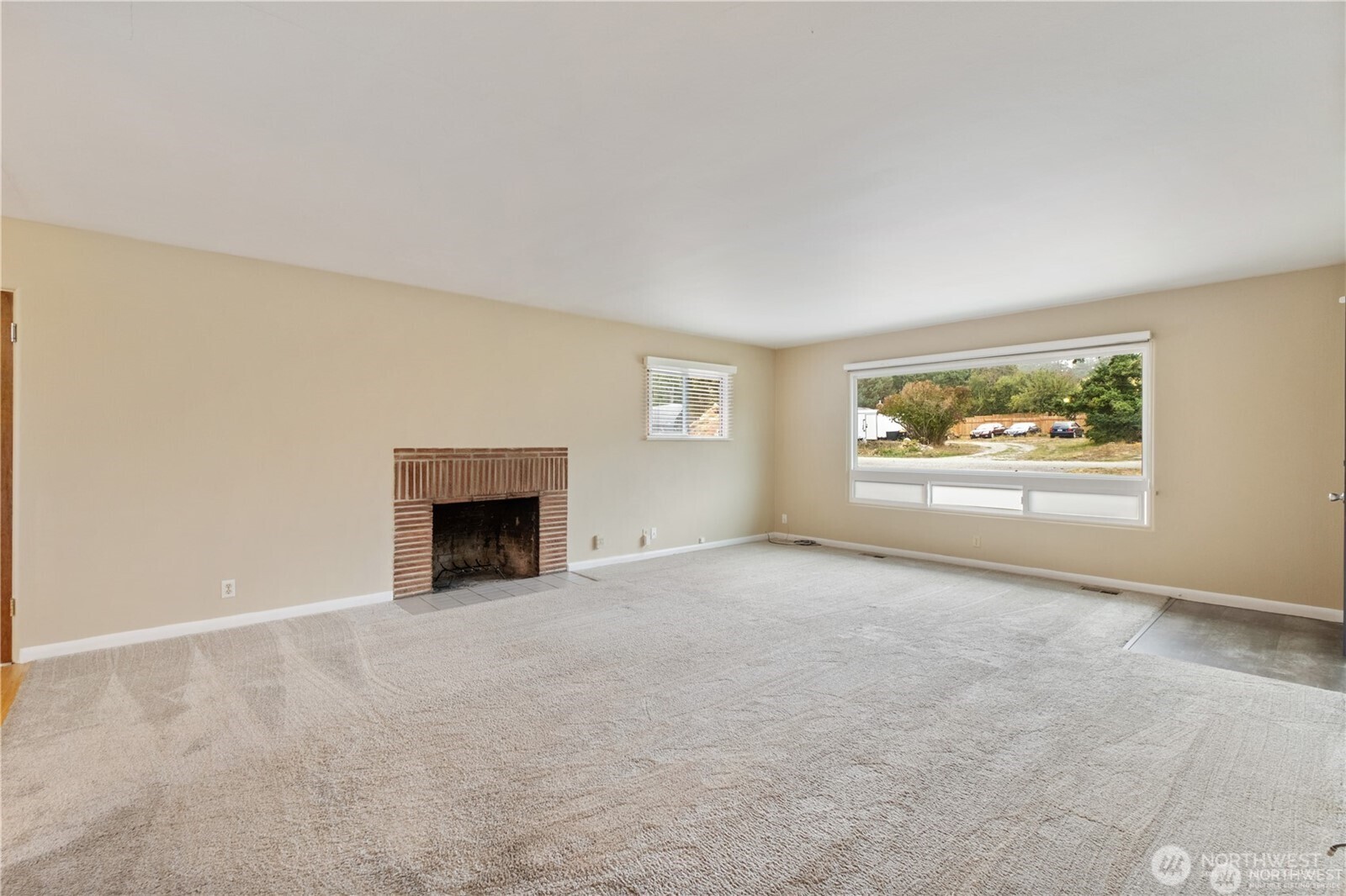 1123 Forest Glen Road Property Photo 8