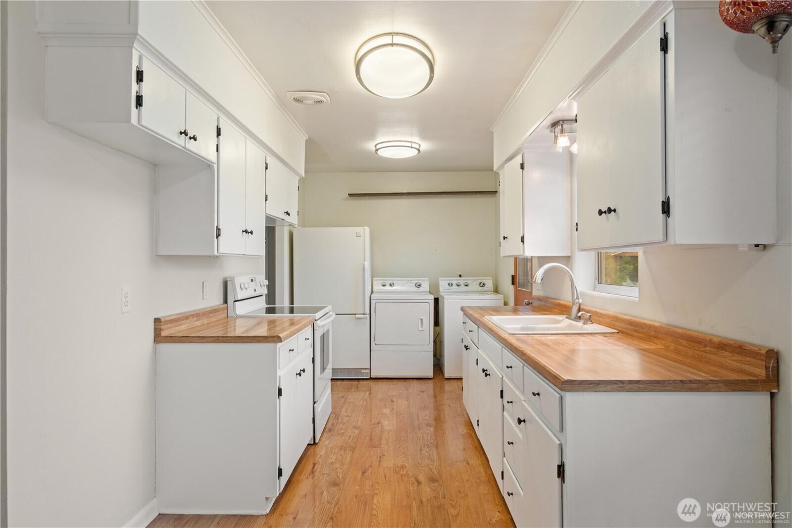 1123 Forest Glen Road Property Photo 10