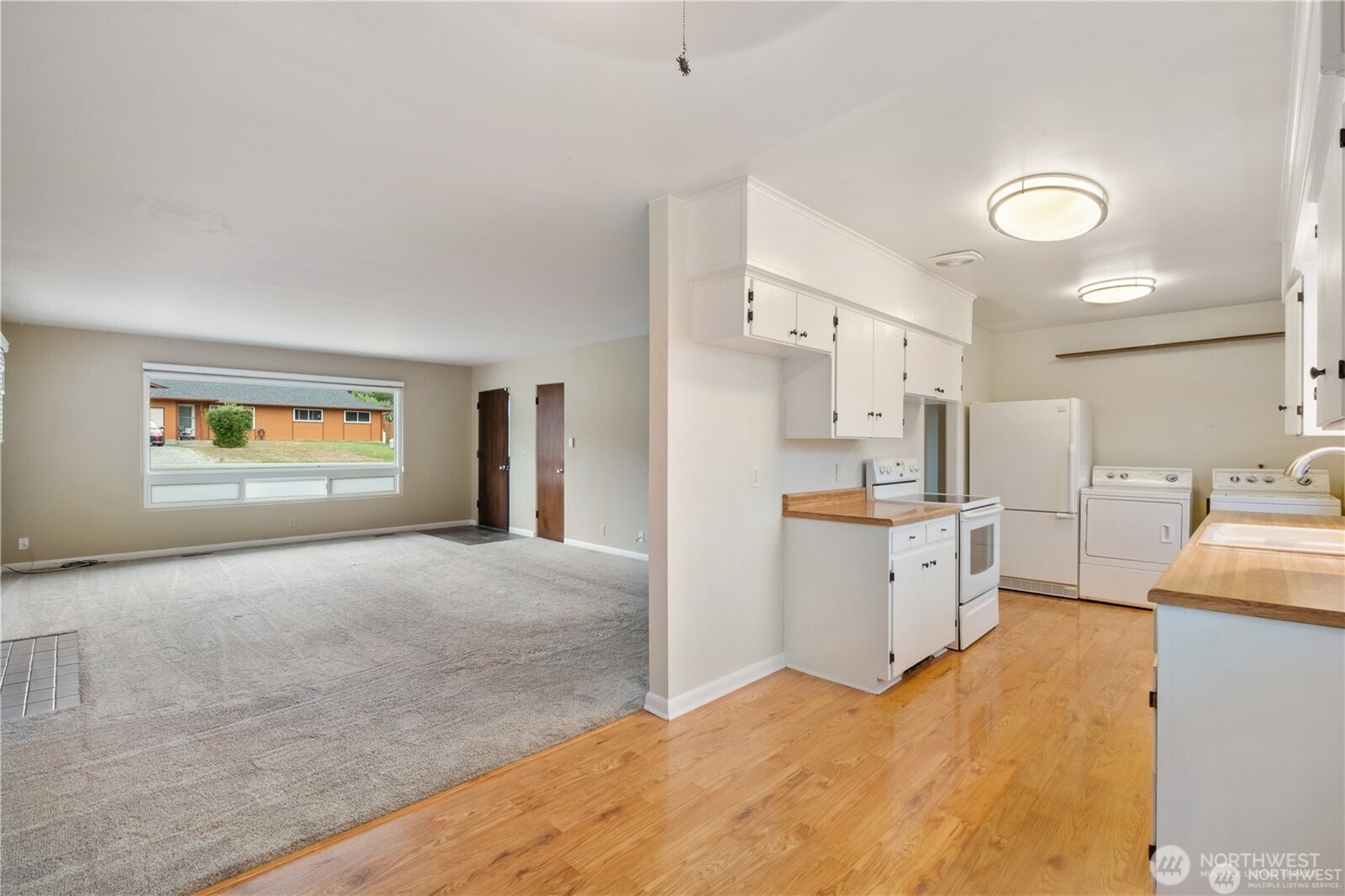 1123 Forest Glen Road Property Photo 14