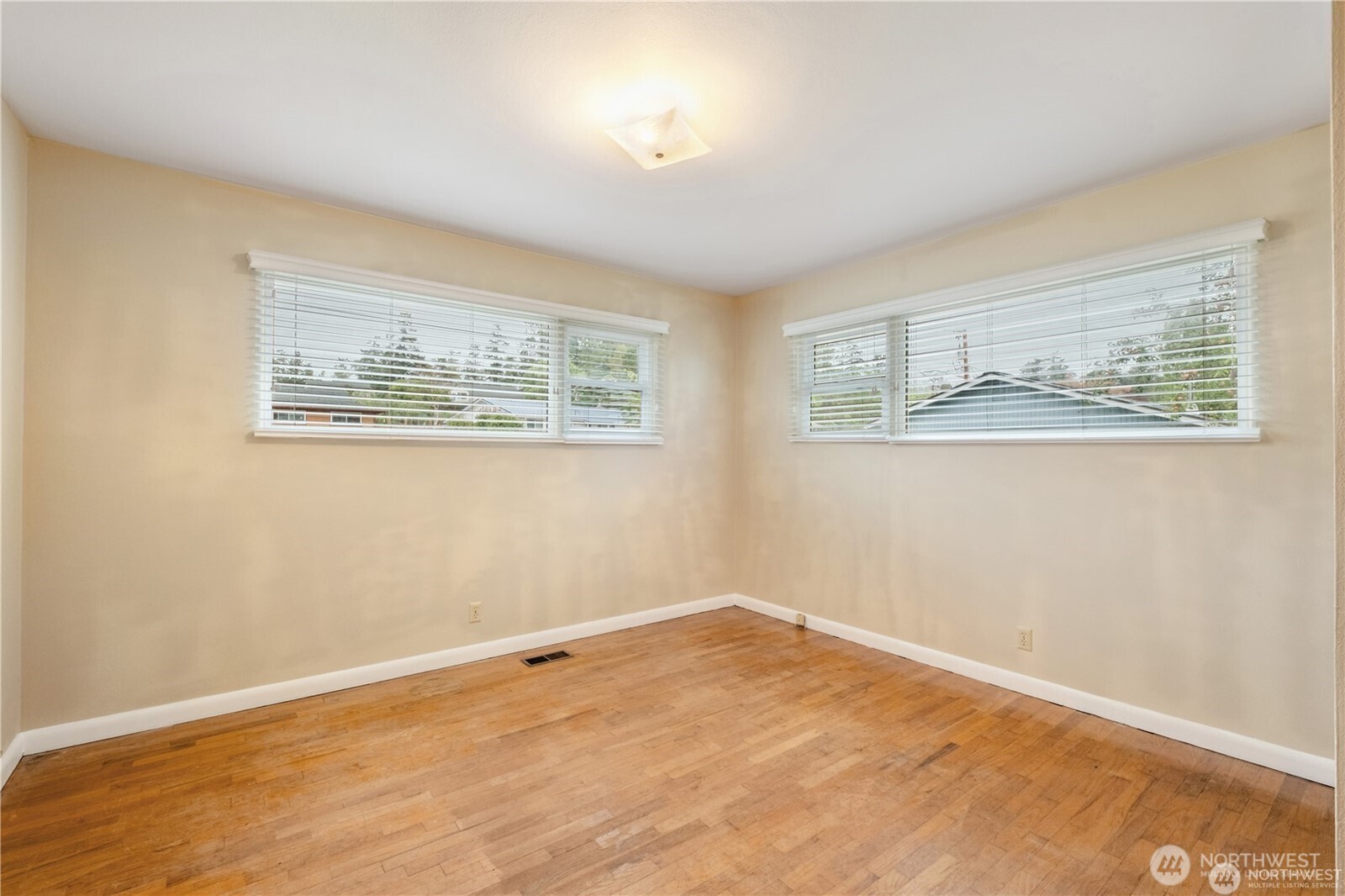1123 Forest Glen Road Property Photo 19
