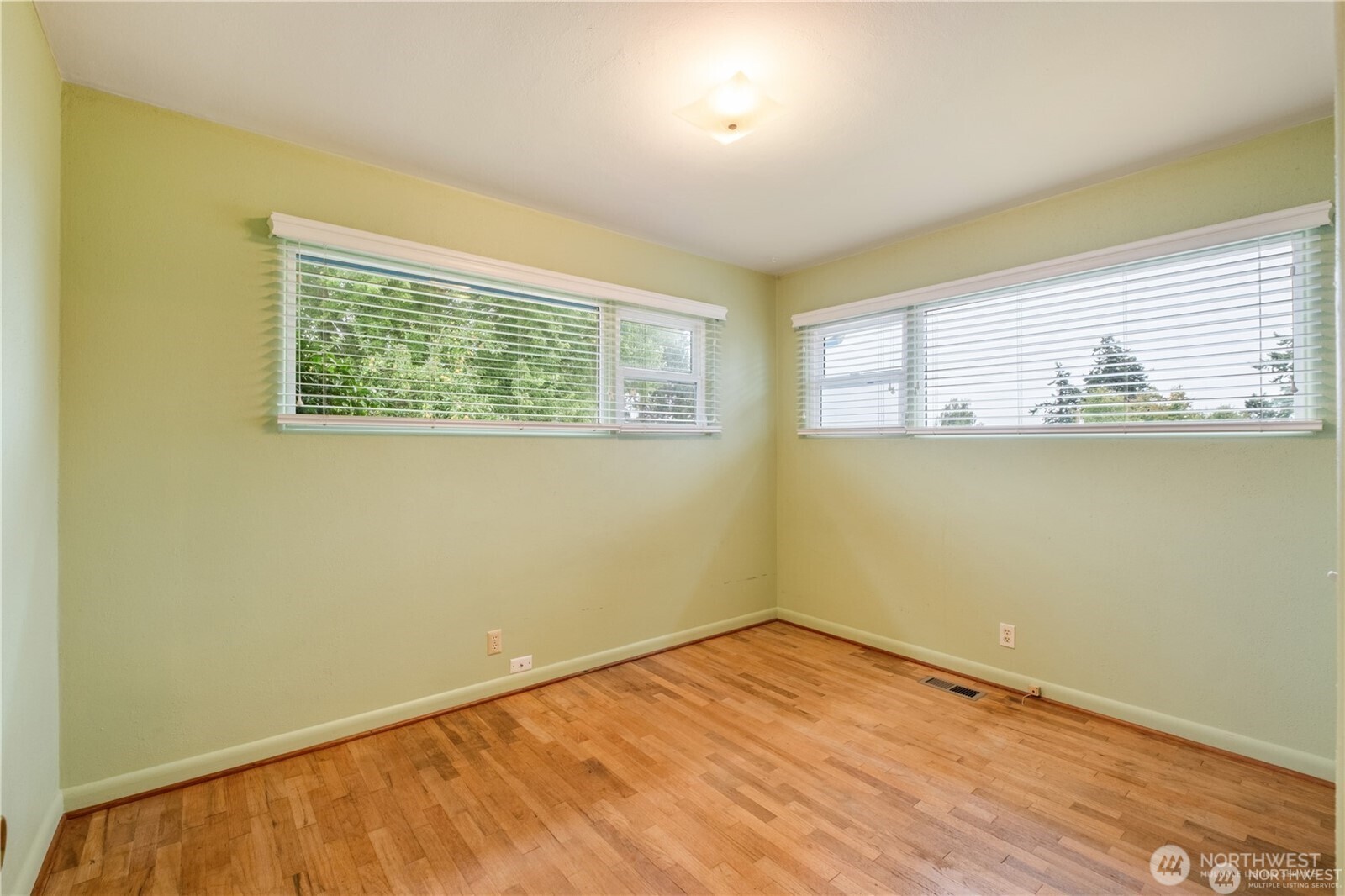 1123 Forest Glen Road Property Photo 21