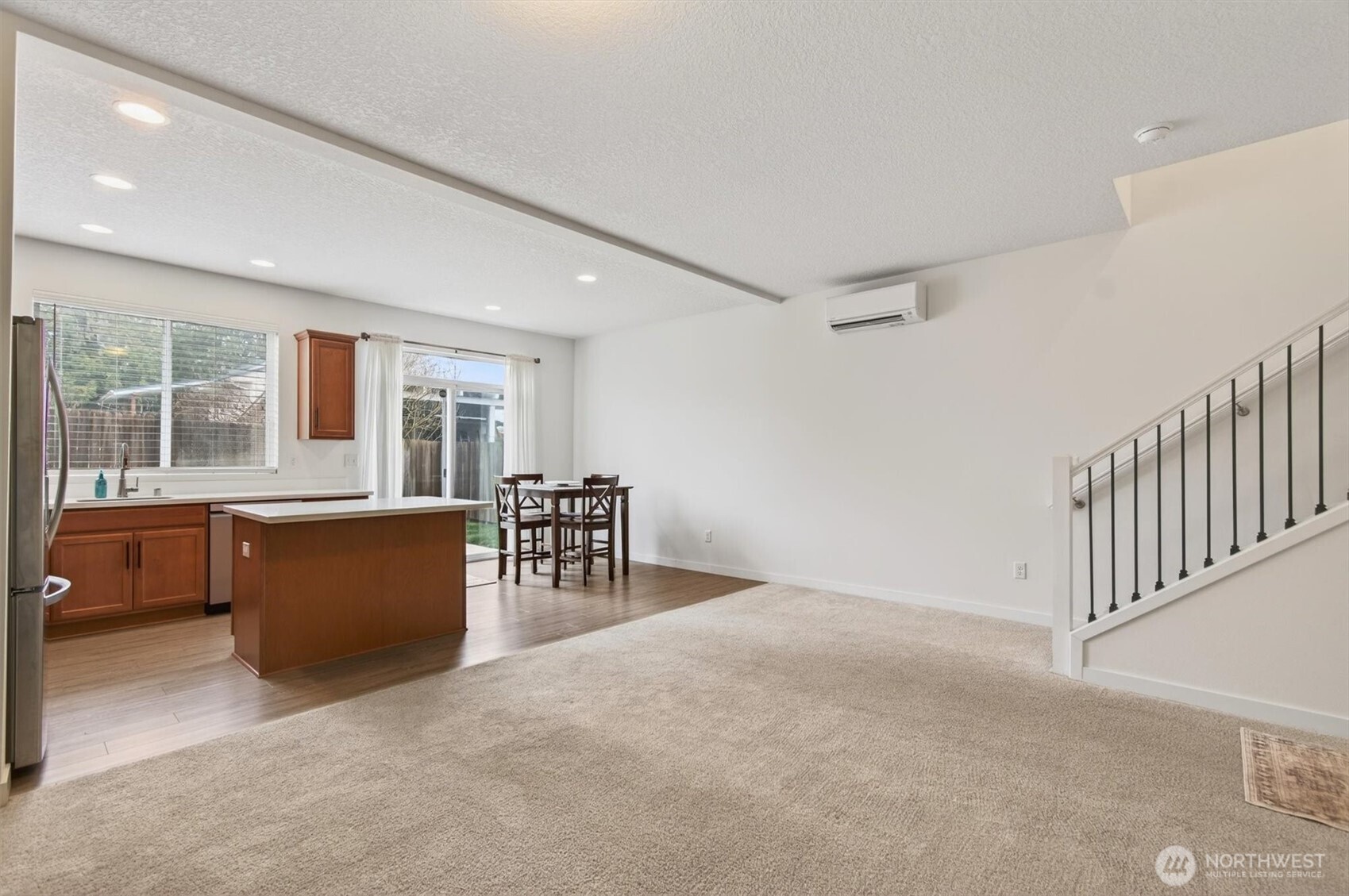 375 S 10th Street Property Photo 8