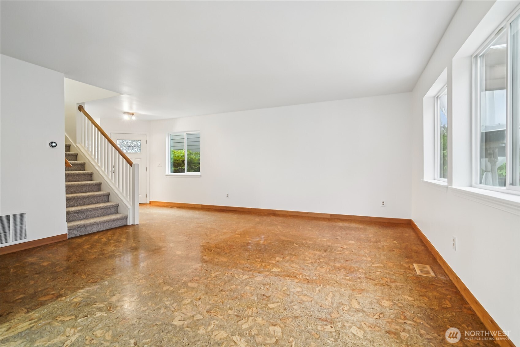 23918 Se 5th Street Property Photo 4