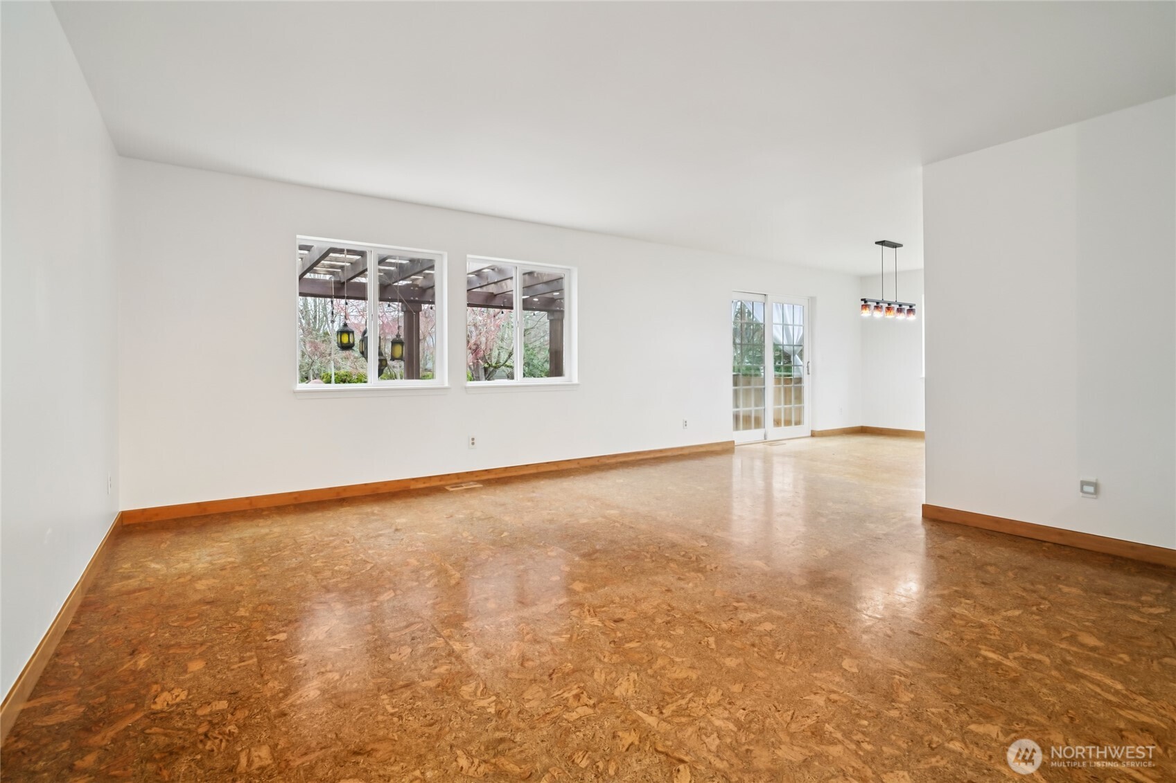 23918 Se 5th Street Property Photo 5