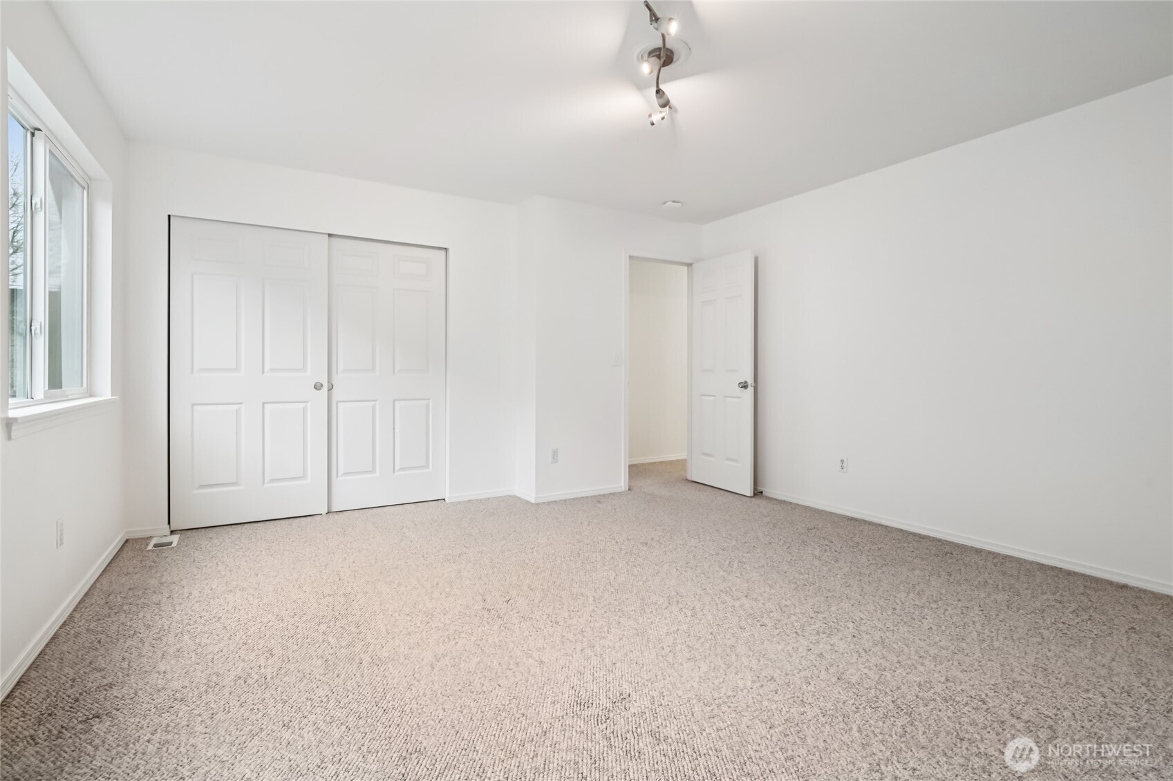 23918 Se 5th Street Property Photo 18
