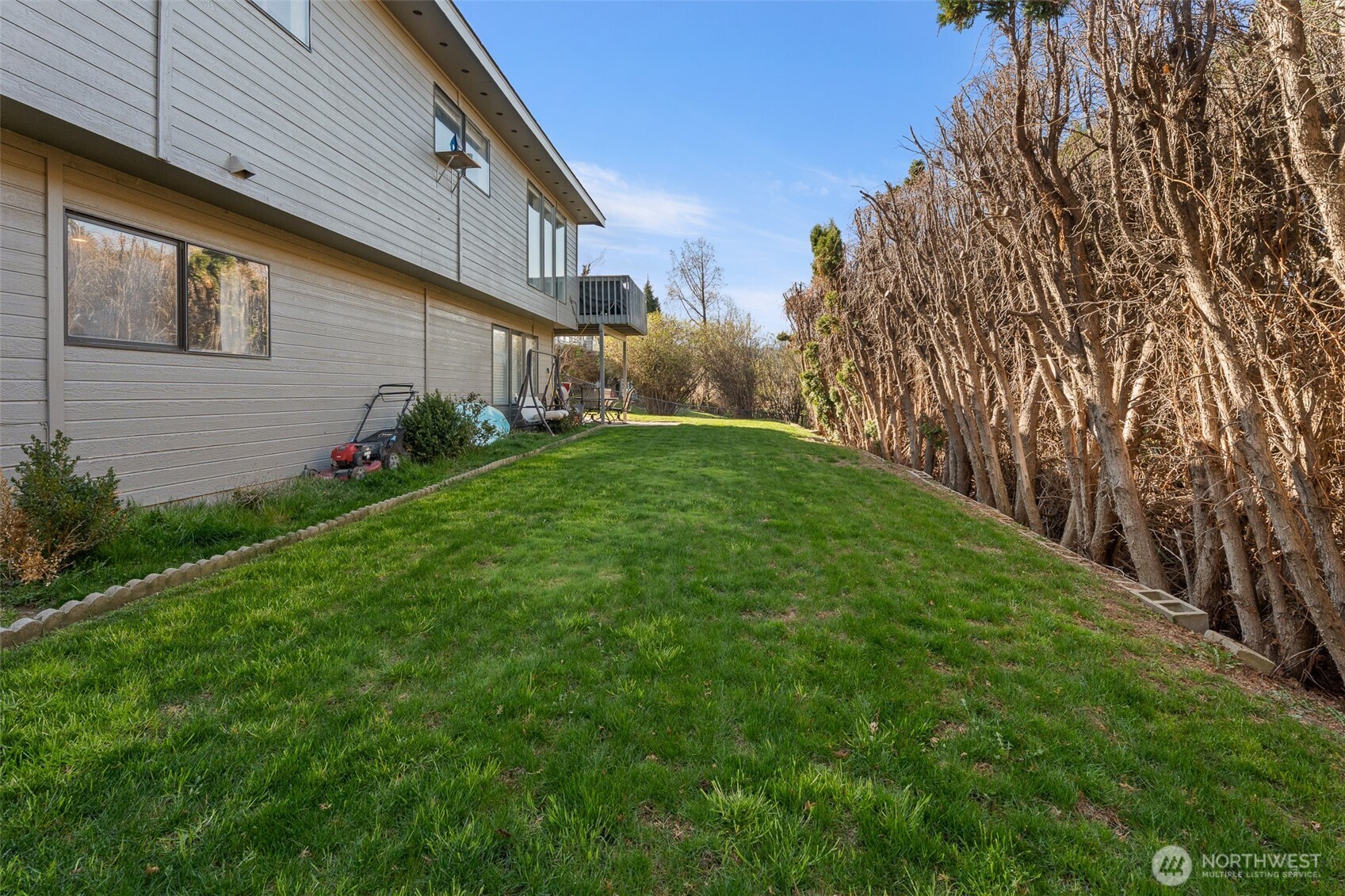 1716 N Anne Avenue Property Photo 4