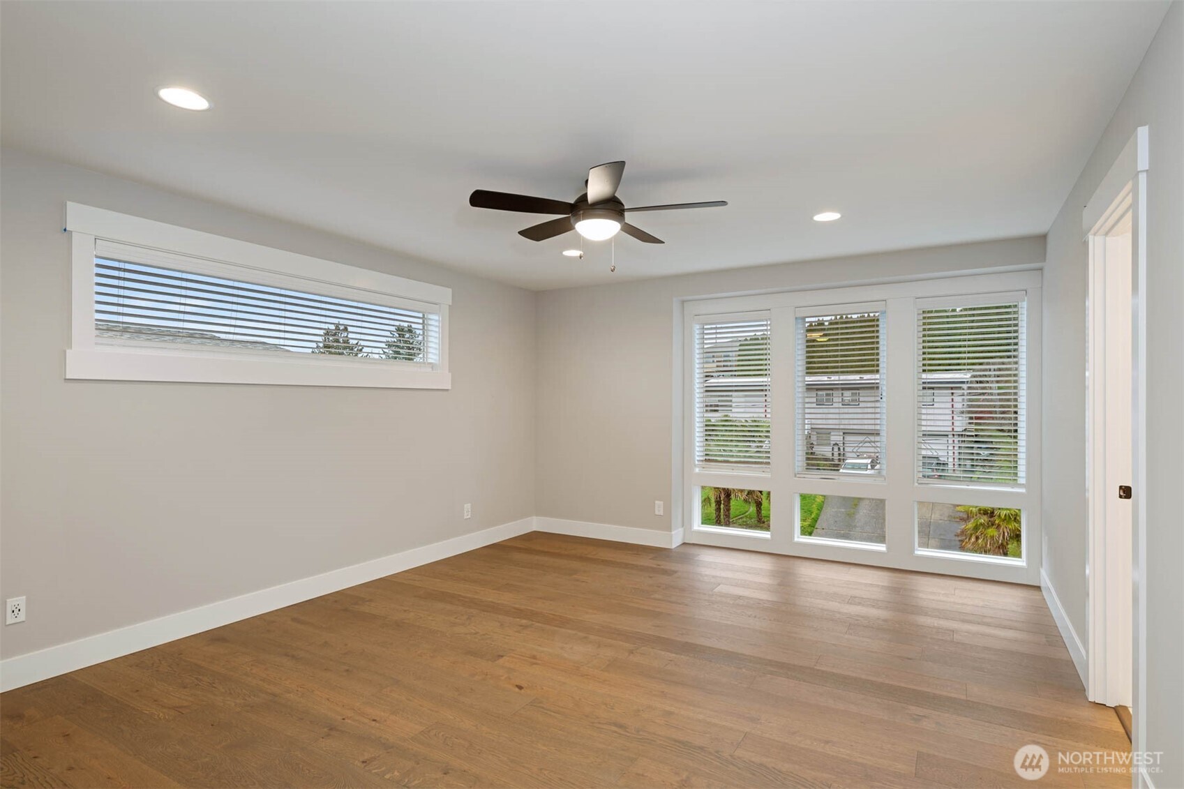 13021 75th Place Property Photo 8