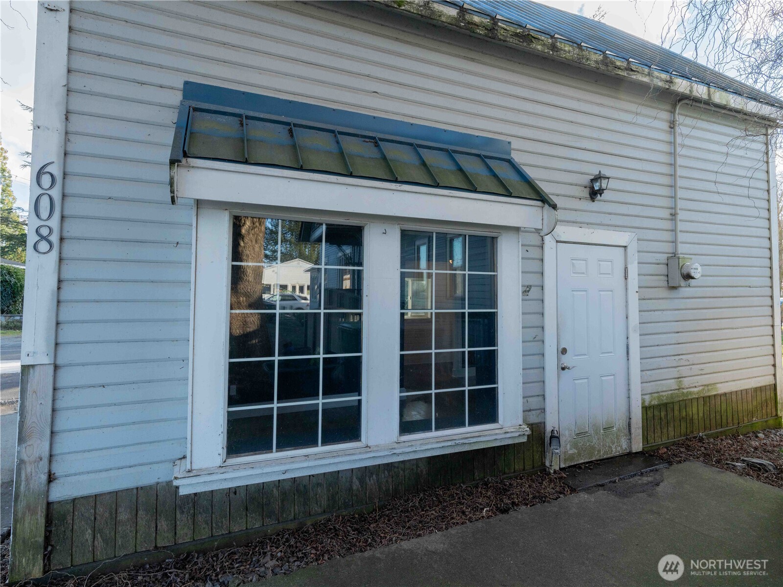 608 Morris Street Property Photo 9