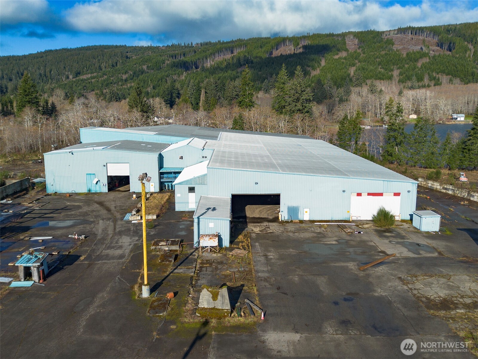 200659 Highway 101 Property Photo 7