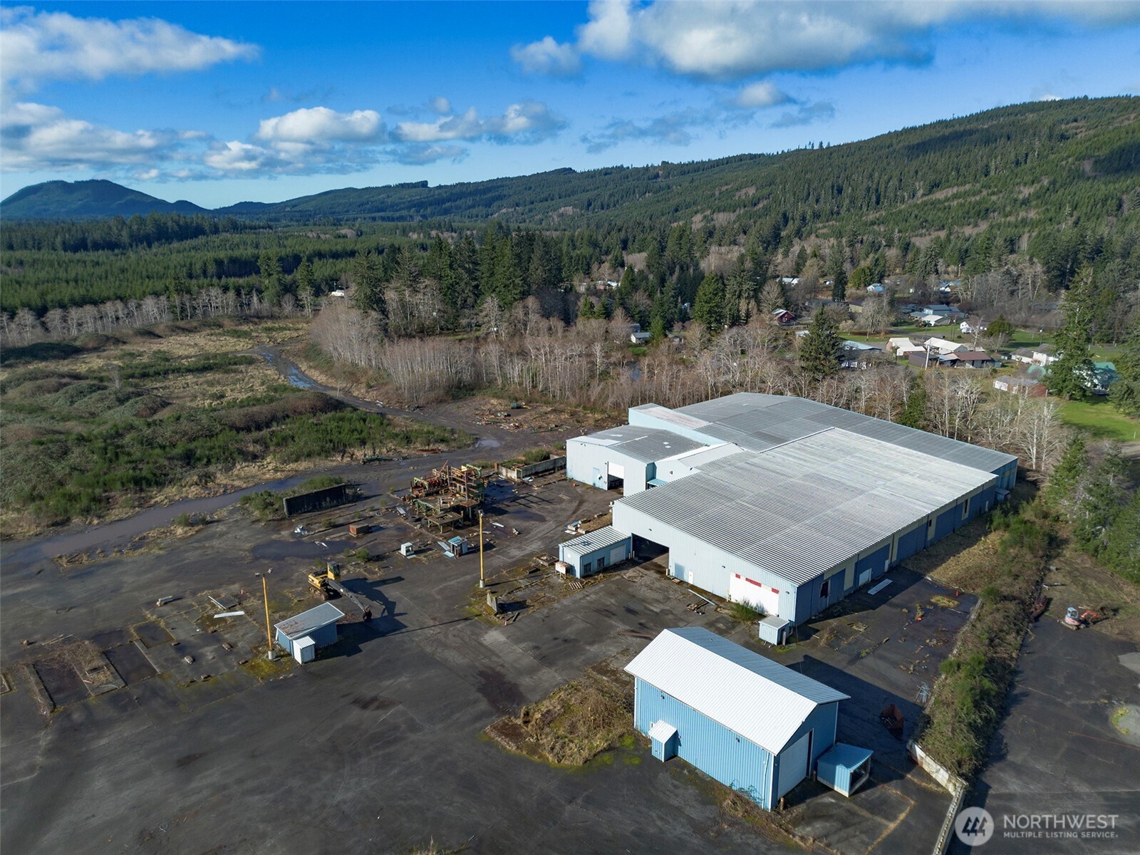 200659 Highway 101 Property Photo 8