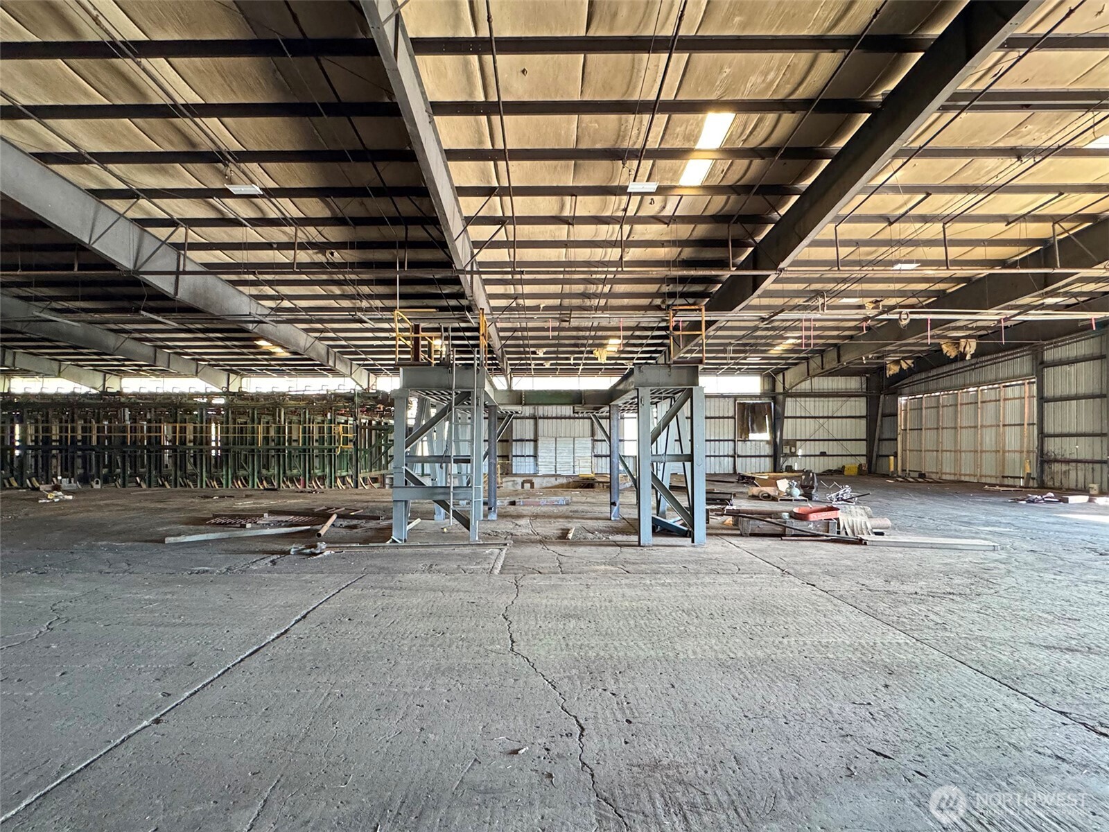 200659 Highway 101 Property Photo 16