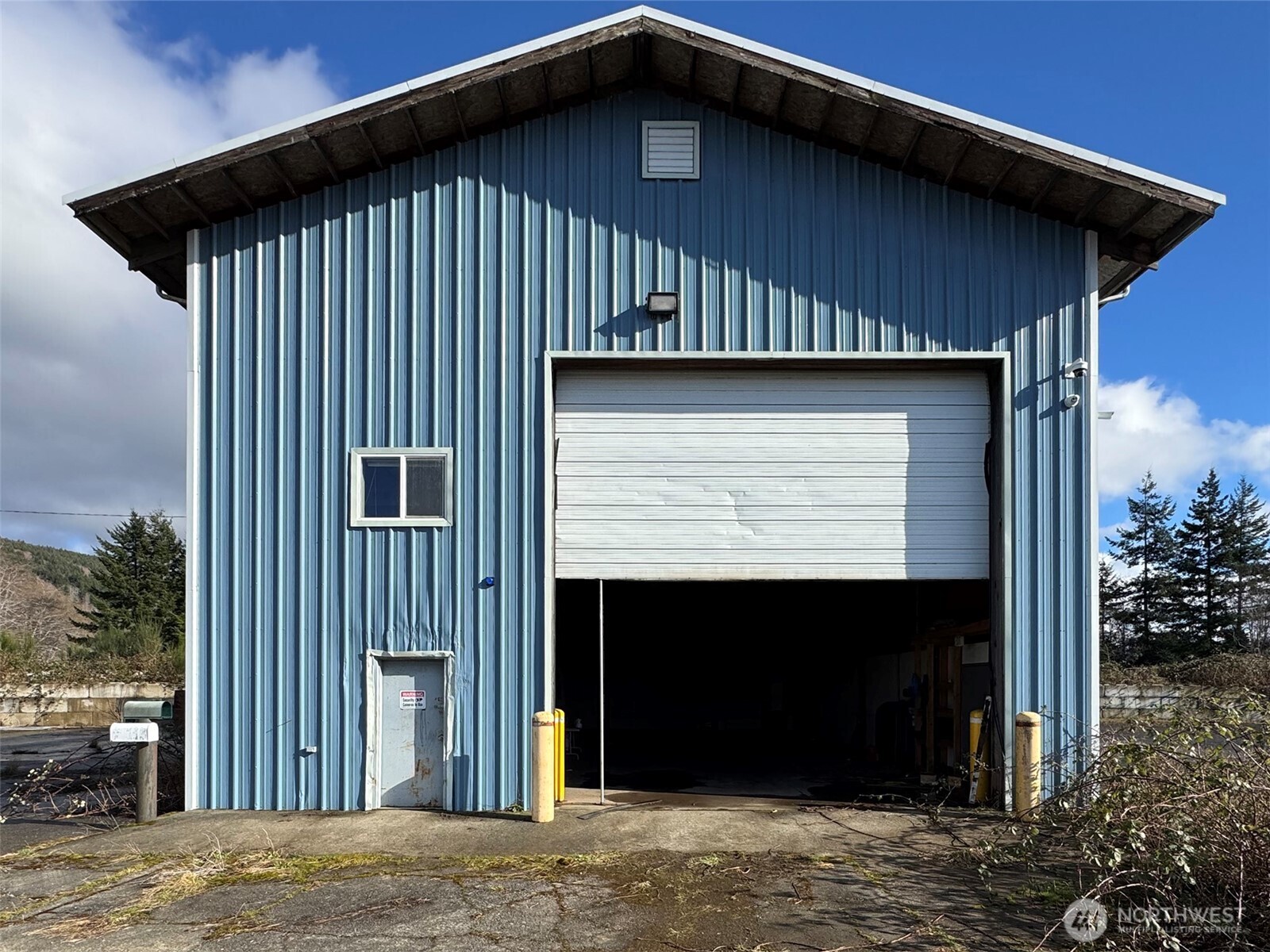 200659 Highway 101 Property Photo 31