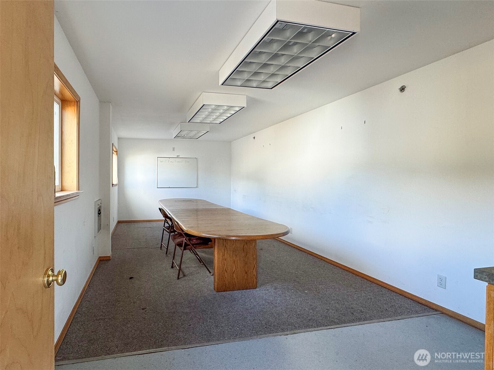 200659 Highway 101 Property Photo 35