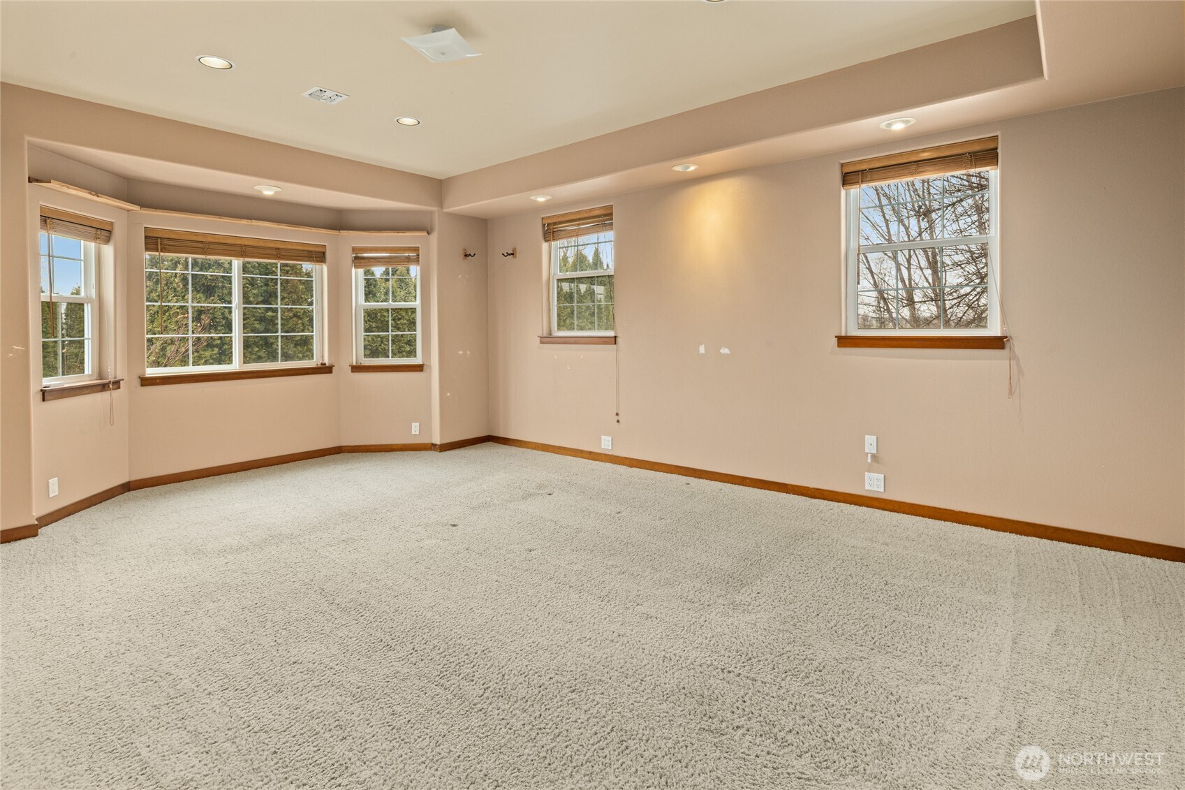 709 S Matthews Road Property Photo 25
