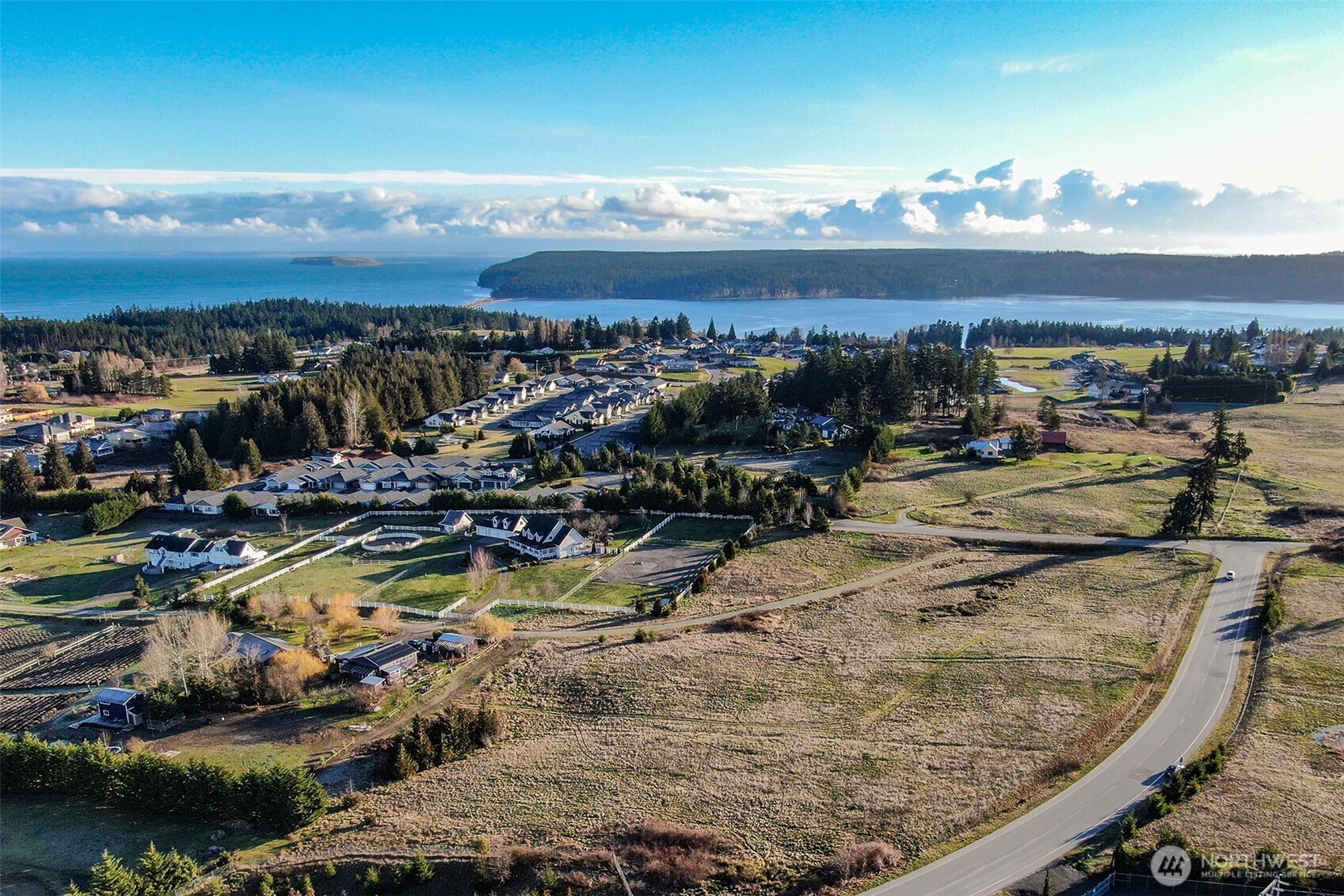 0 Nka Washington Harbor Loop Property Photo 15