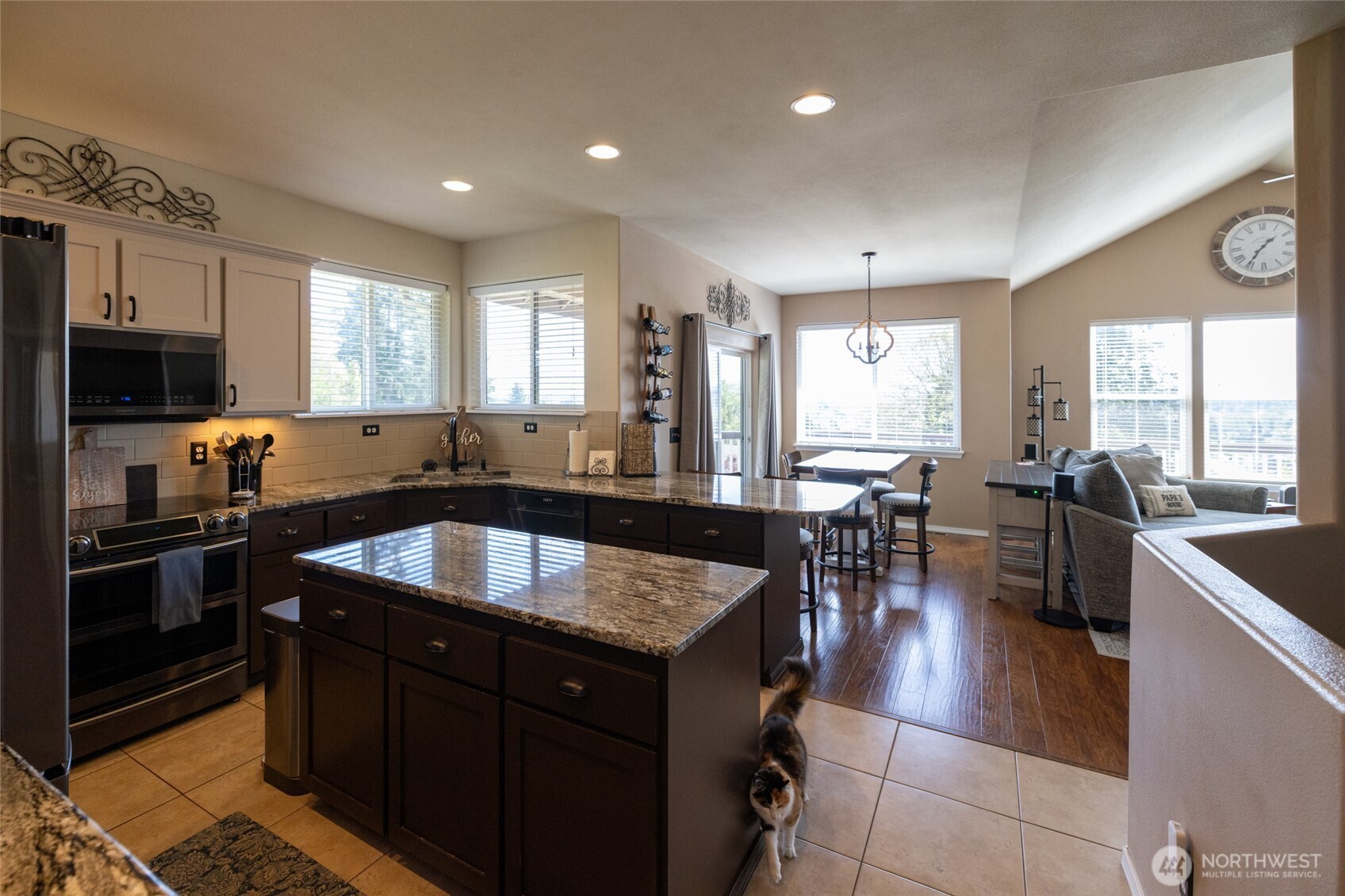 1895 Se Maple Drive Property Photo 12