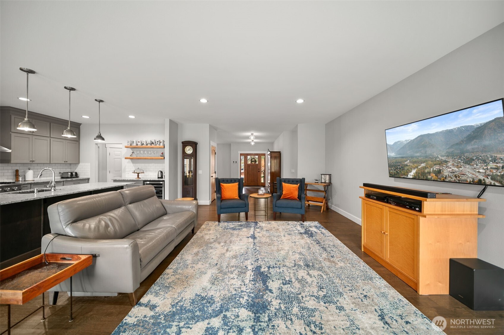 11709 Pear Tree Court Property Photo 10