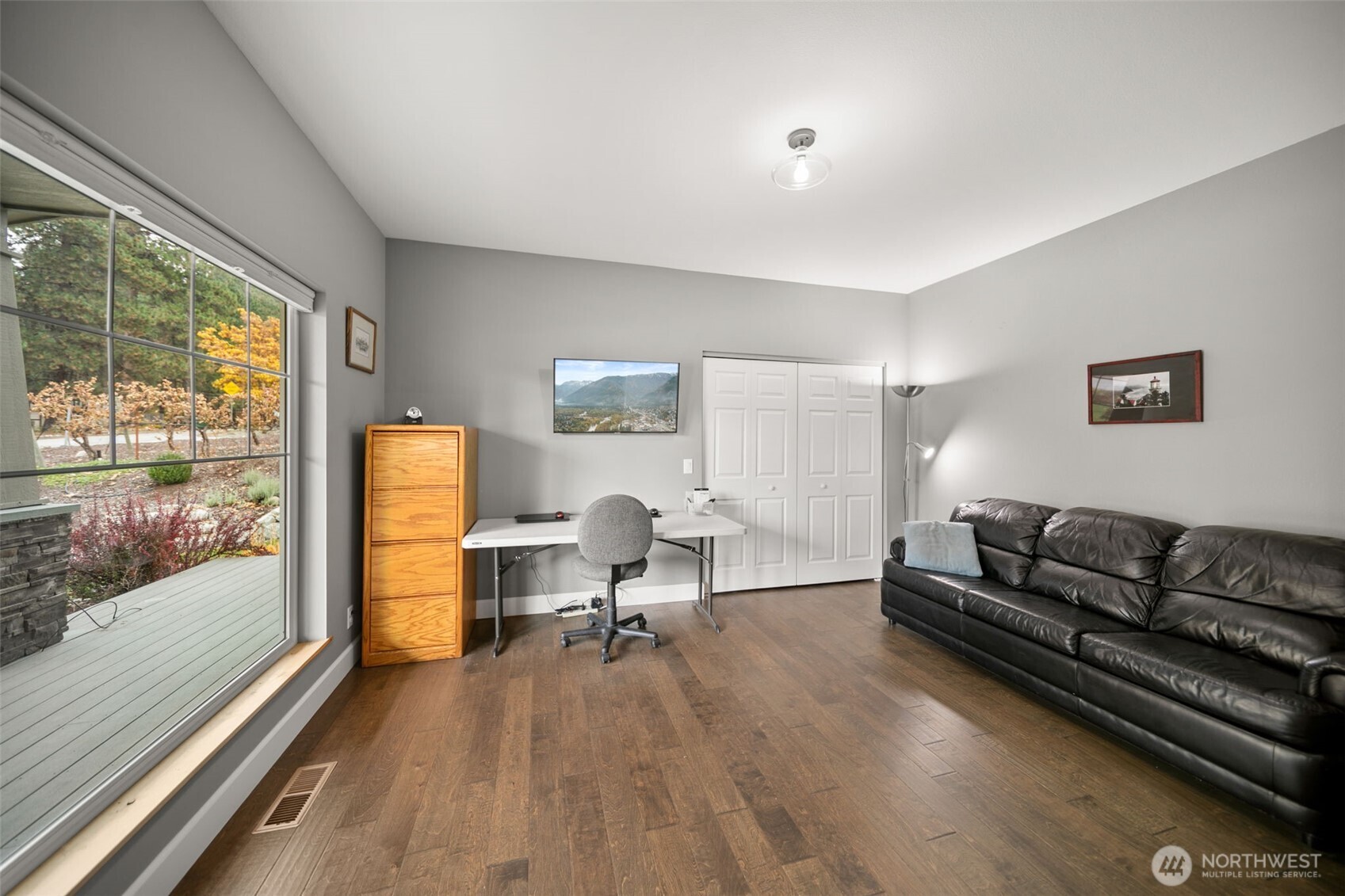 11709 Pear Tree Court Property Photo 14