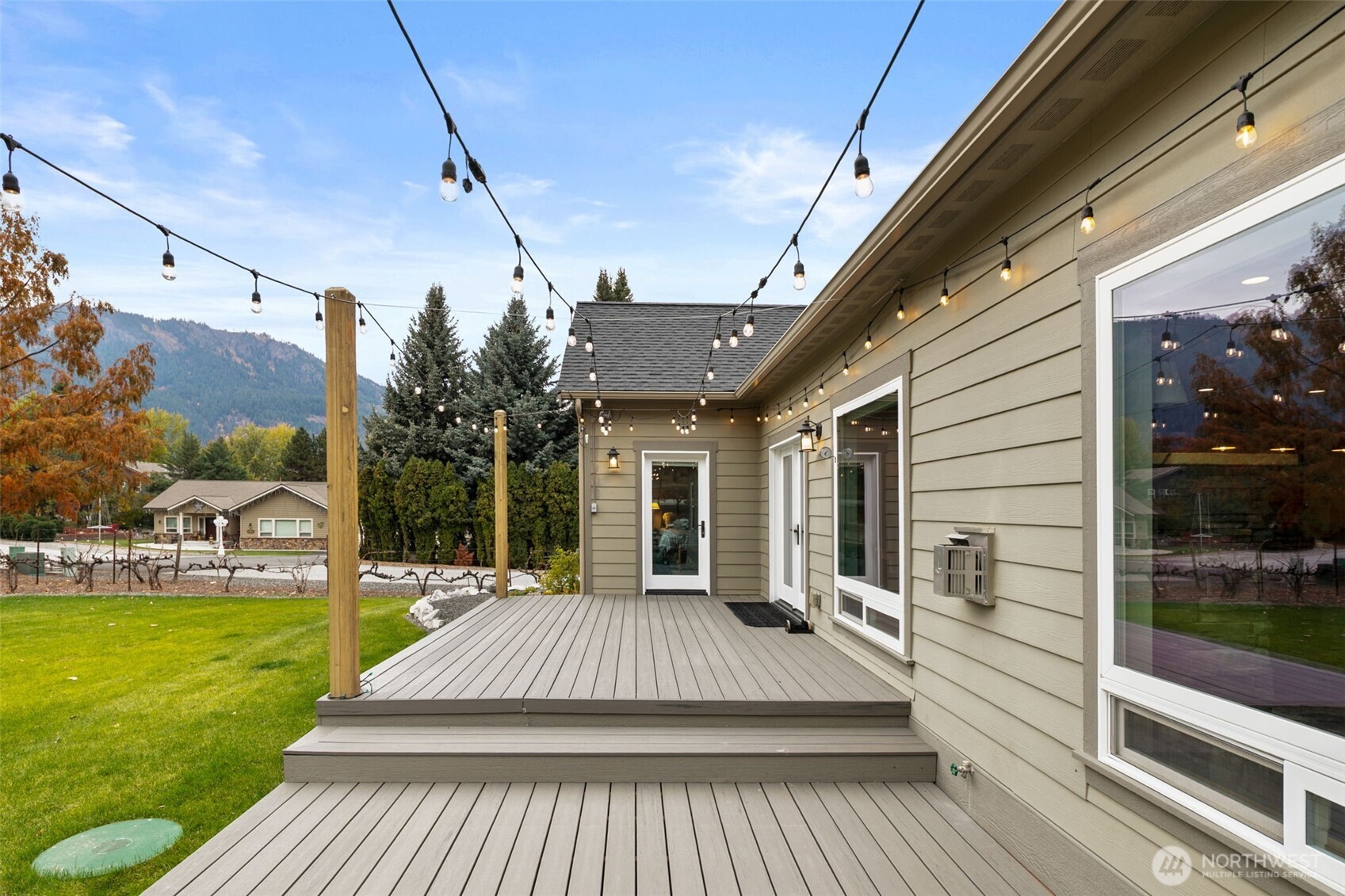 11709 Pear Tree Court Property Photo 28
