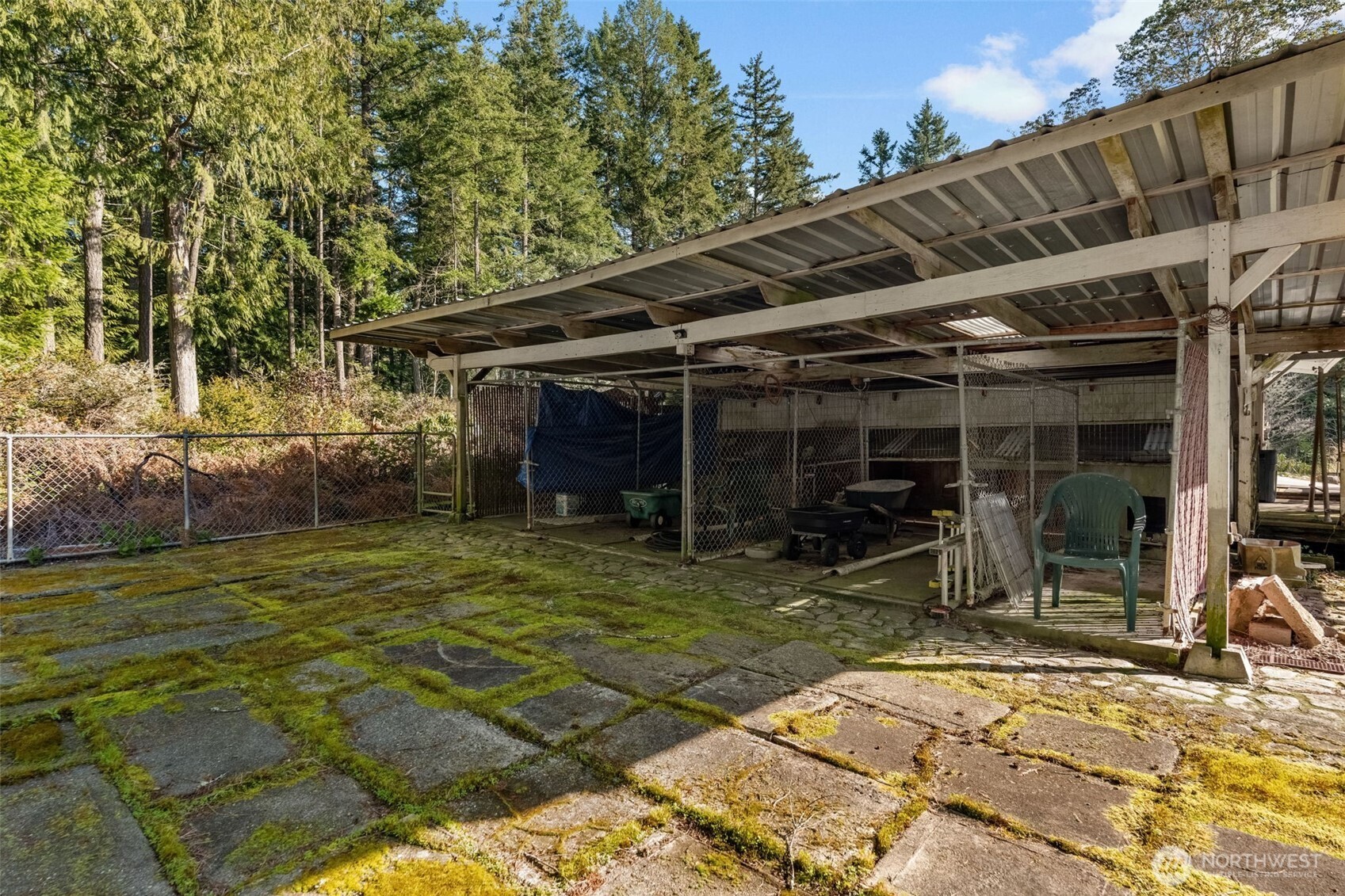 8115 Berry Ridge Lane Property Photo 33