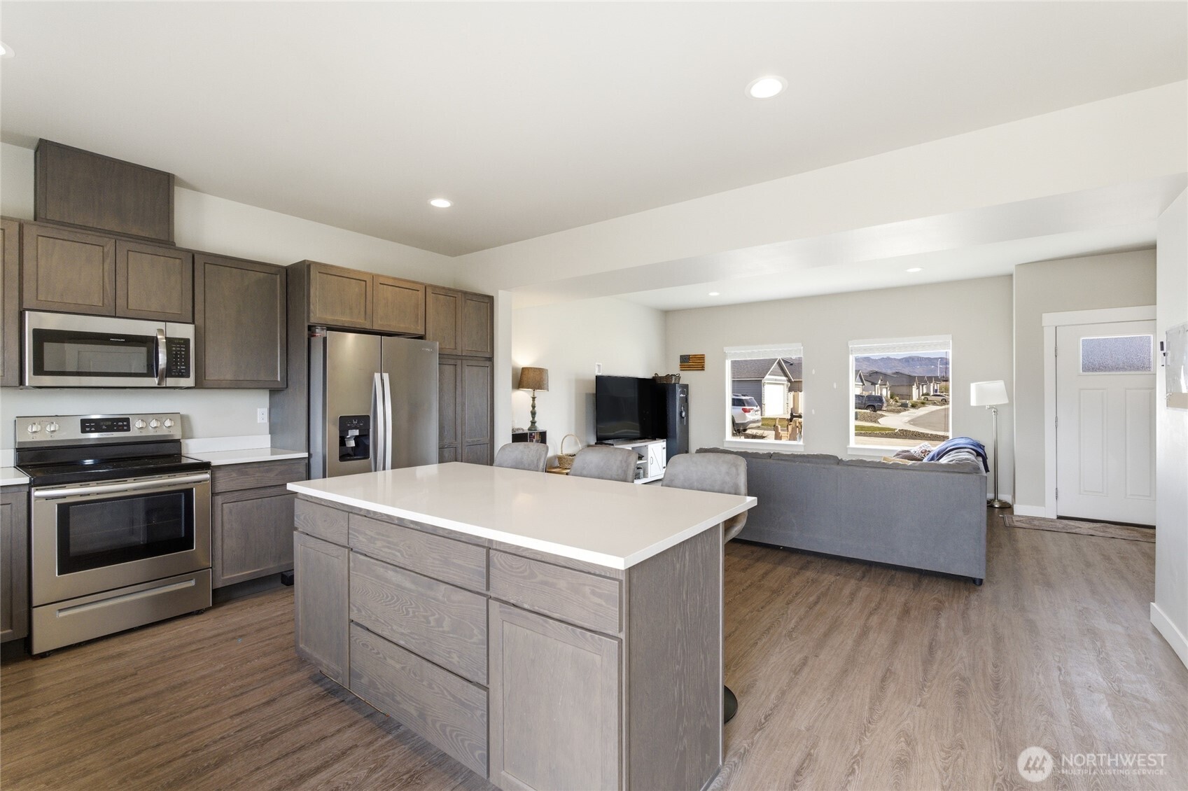 2247 S Mystical Loop Property Photo 6