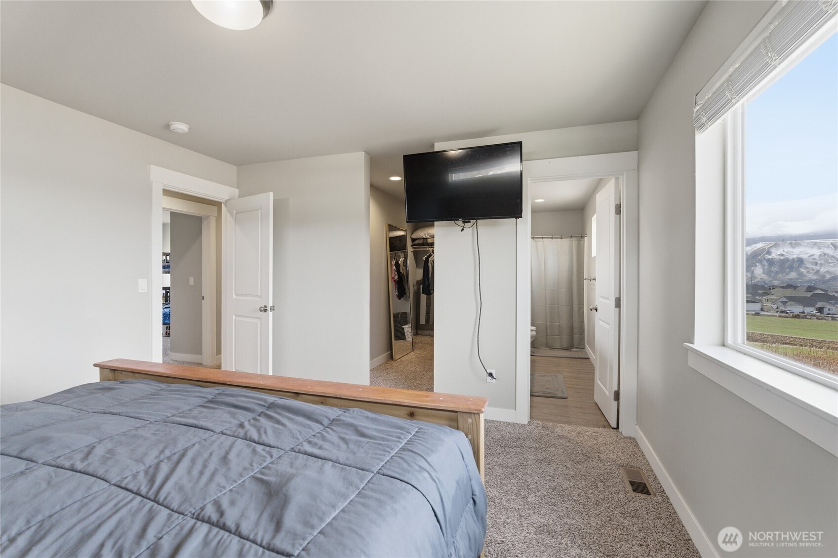 2247 S Mystical Loop Property Photo 11