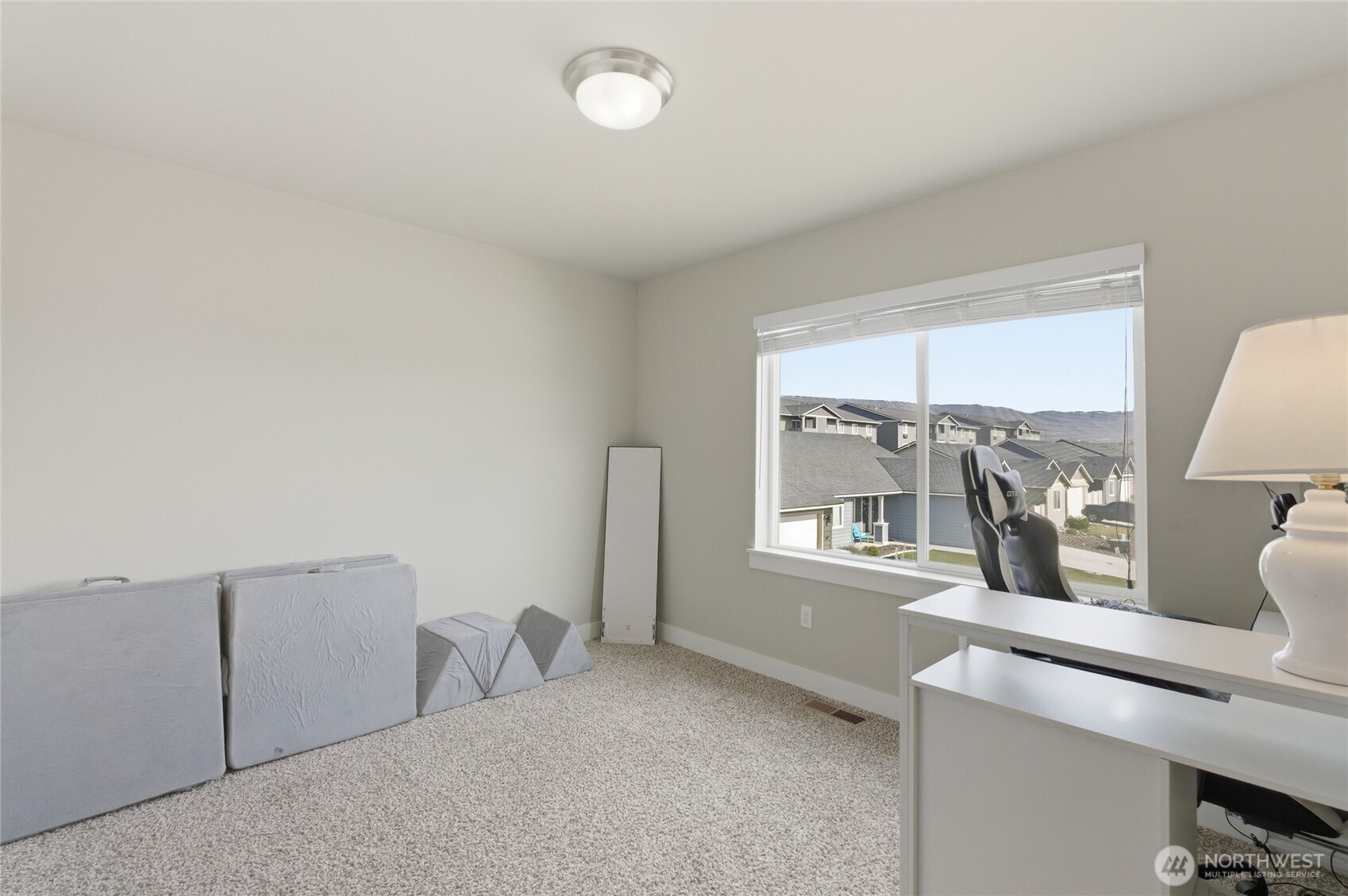 2247 S Mystical Loop Property Photo 13
