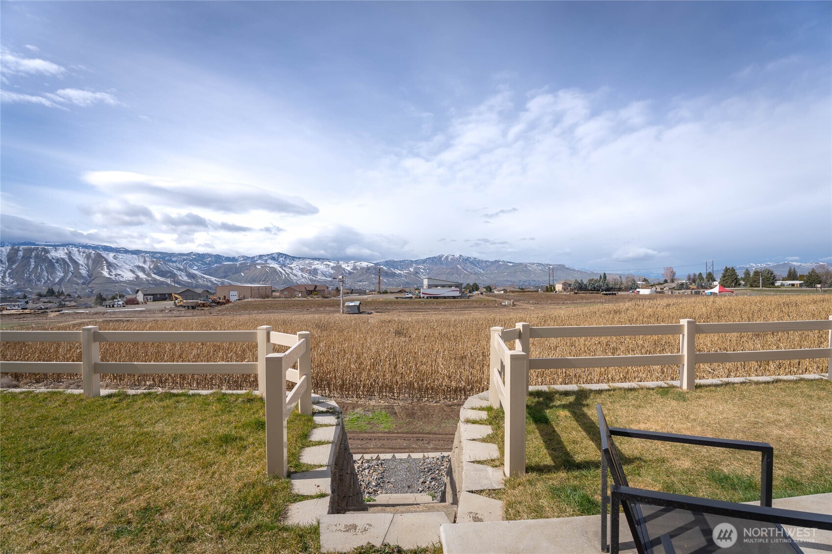 2247 S Mystical Loop Property Photo 25