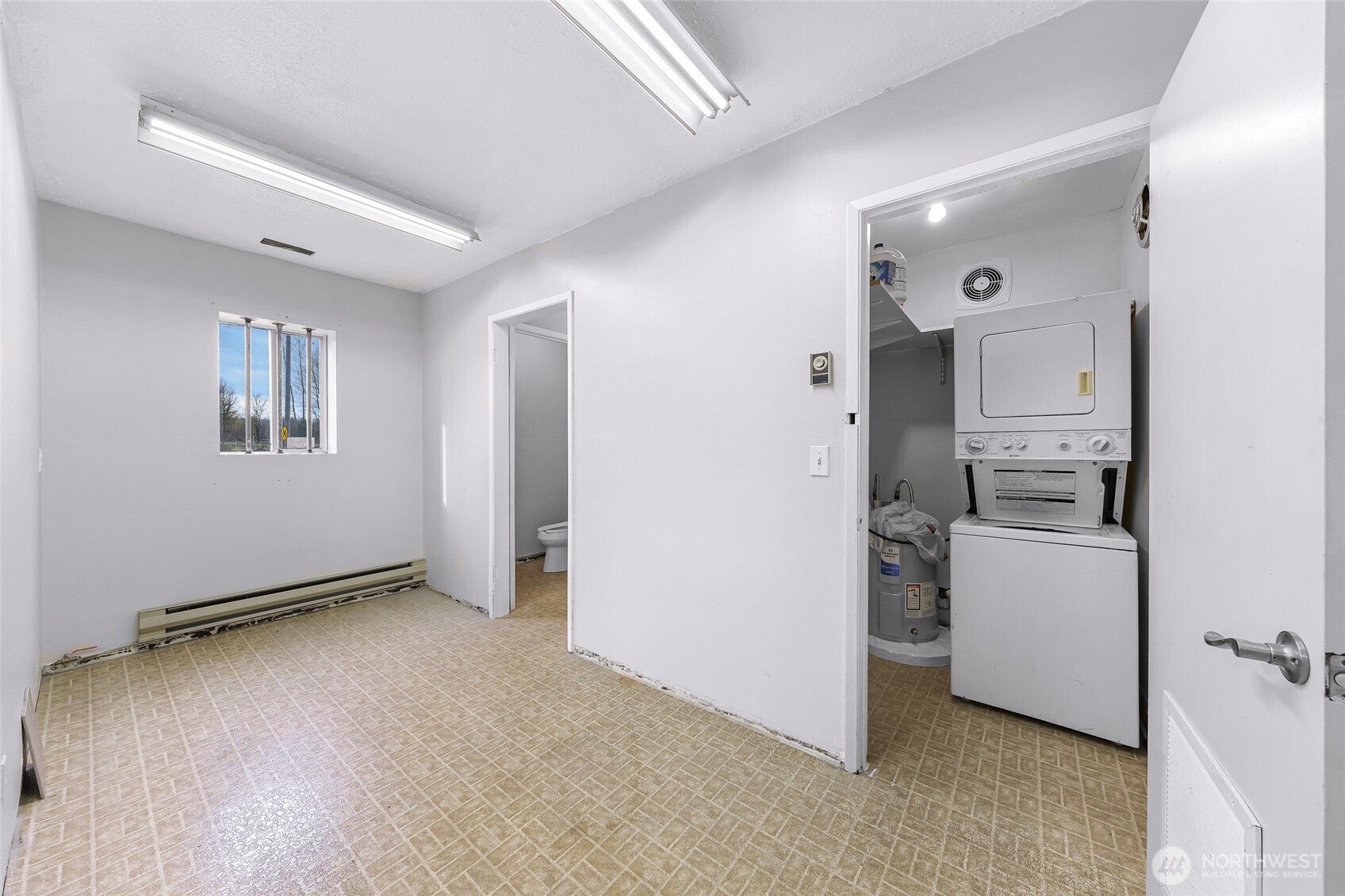 910 W Front Street Property Photo 14