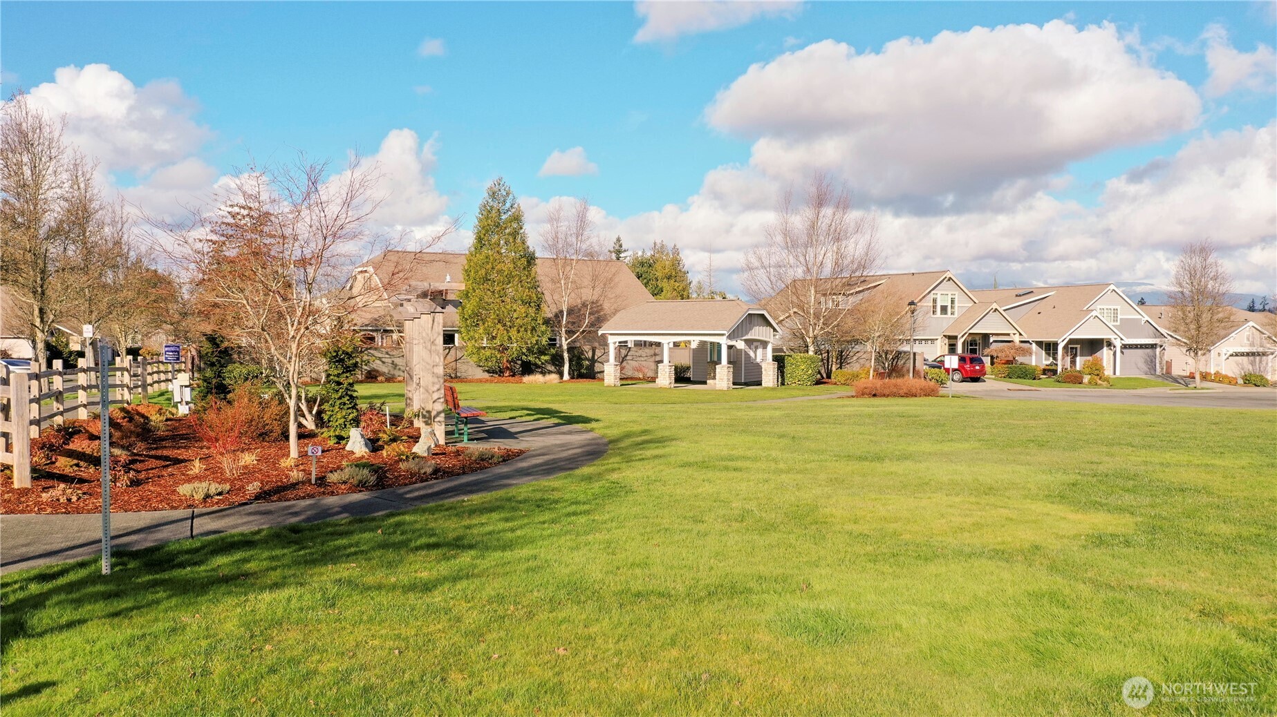 965 Chestnut Loop Property Photo 33