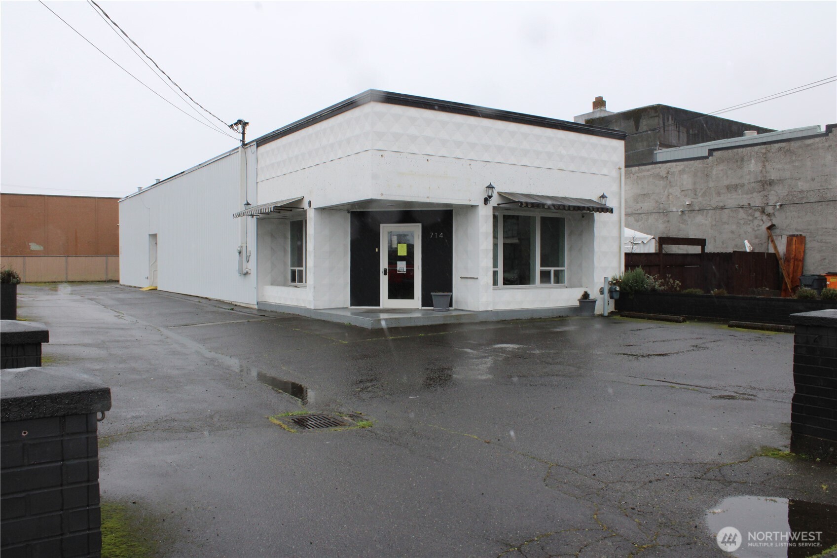 714 J Street Property Photo 1