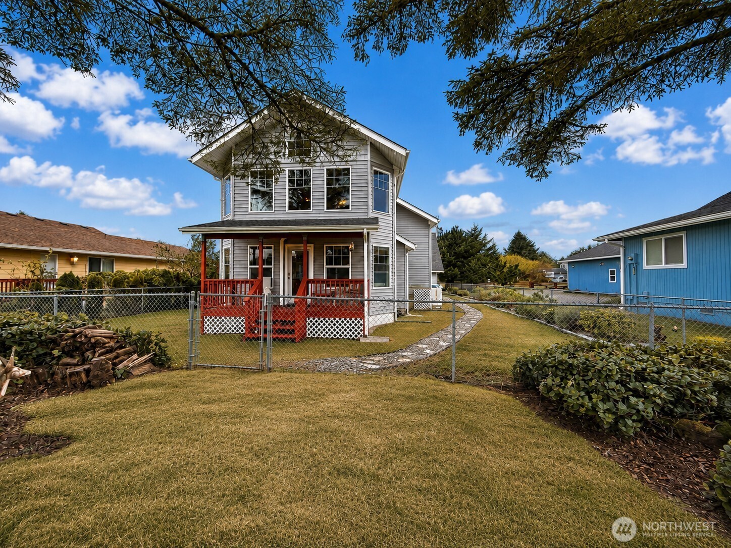 522 Point Brown Avenue Property Photo 2
