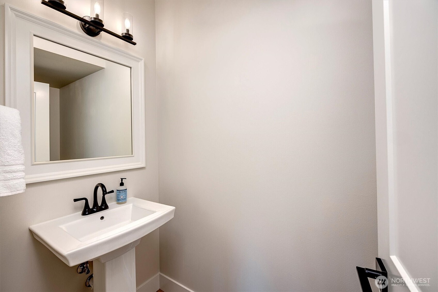 12143 Ne 170th Place Property Photo 18